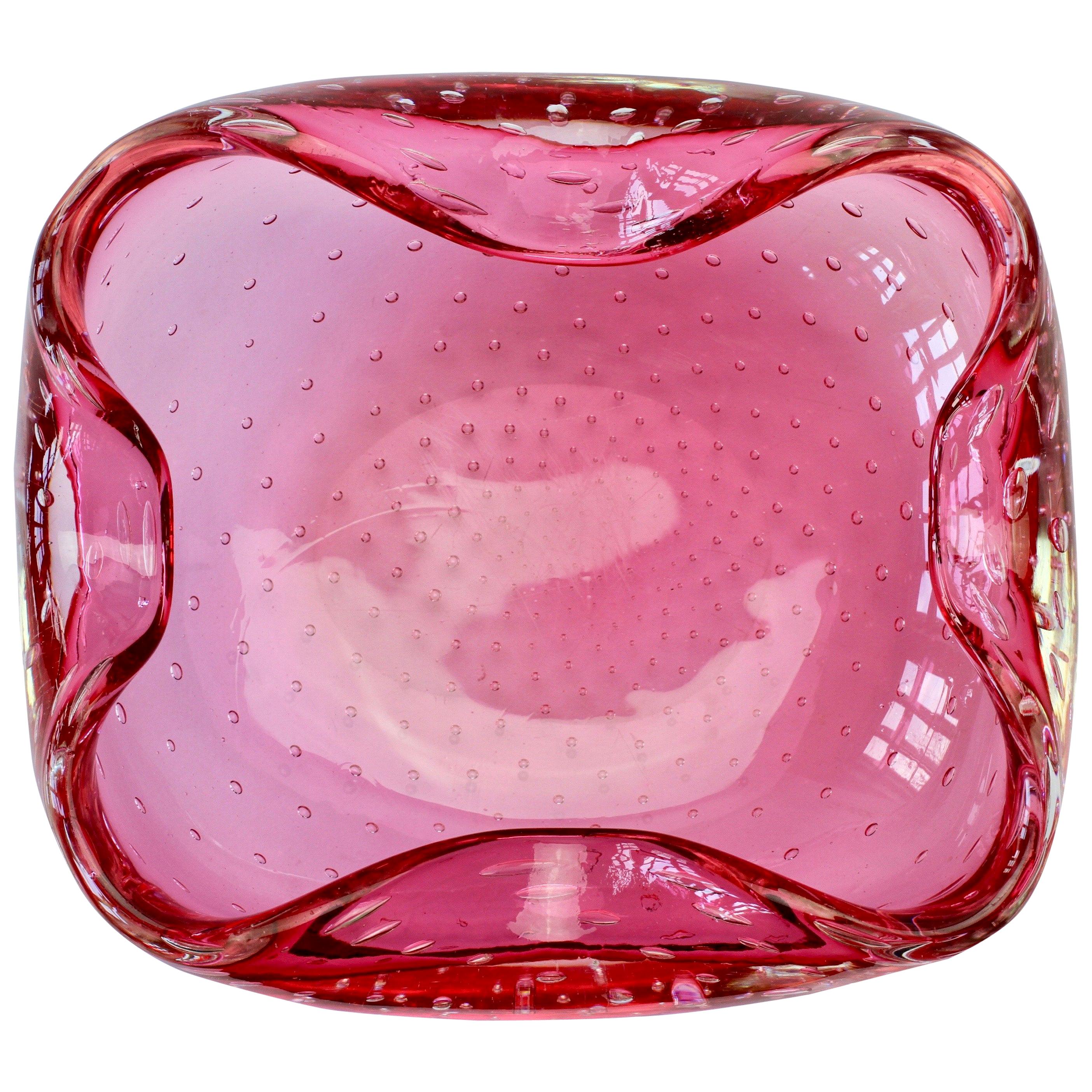 Grand bol en verre rose bullé des années 1950 dans le style de Carlo Scarpa pour Venini