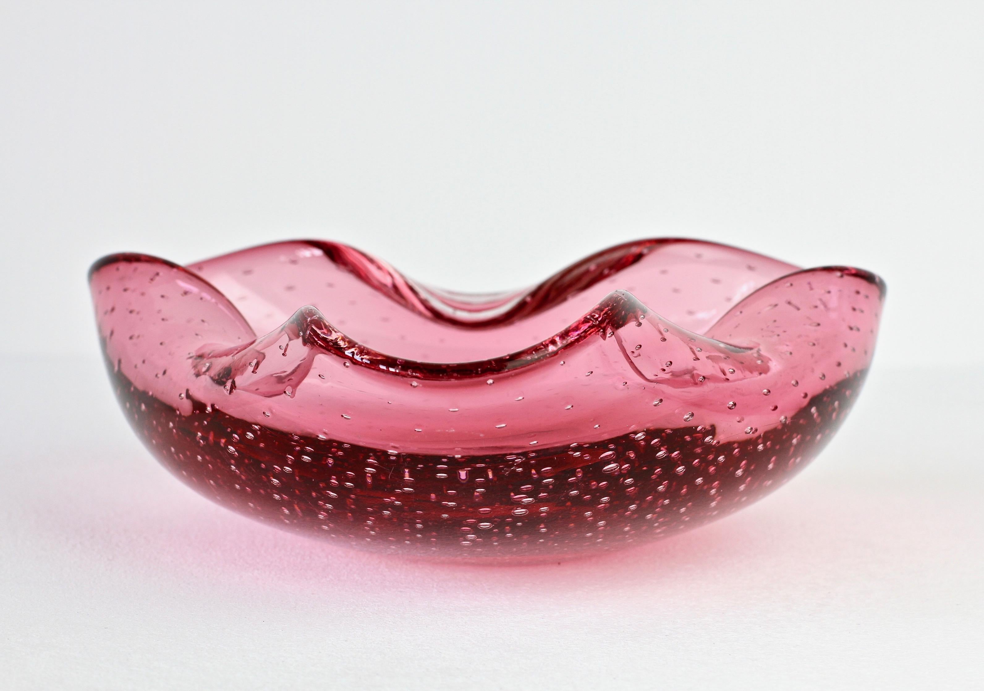 Mid-Century Modern Large 1950s Pink Bubble Glass Bowl in the Style of Carlo Scarpa for Venini