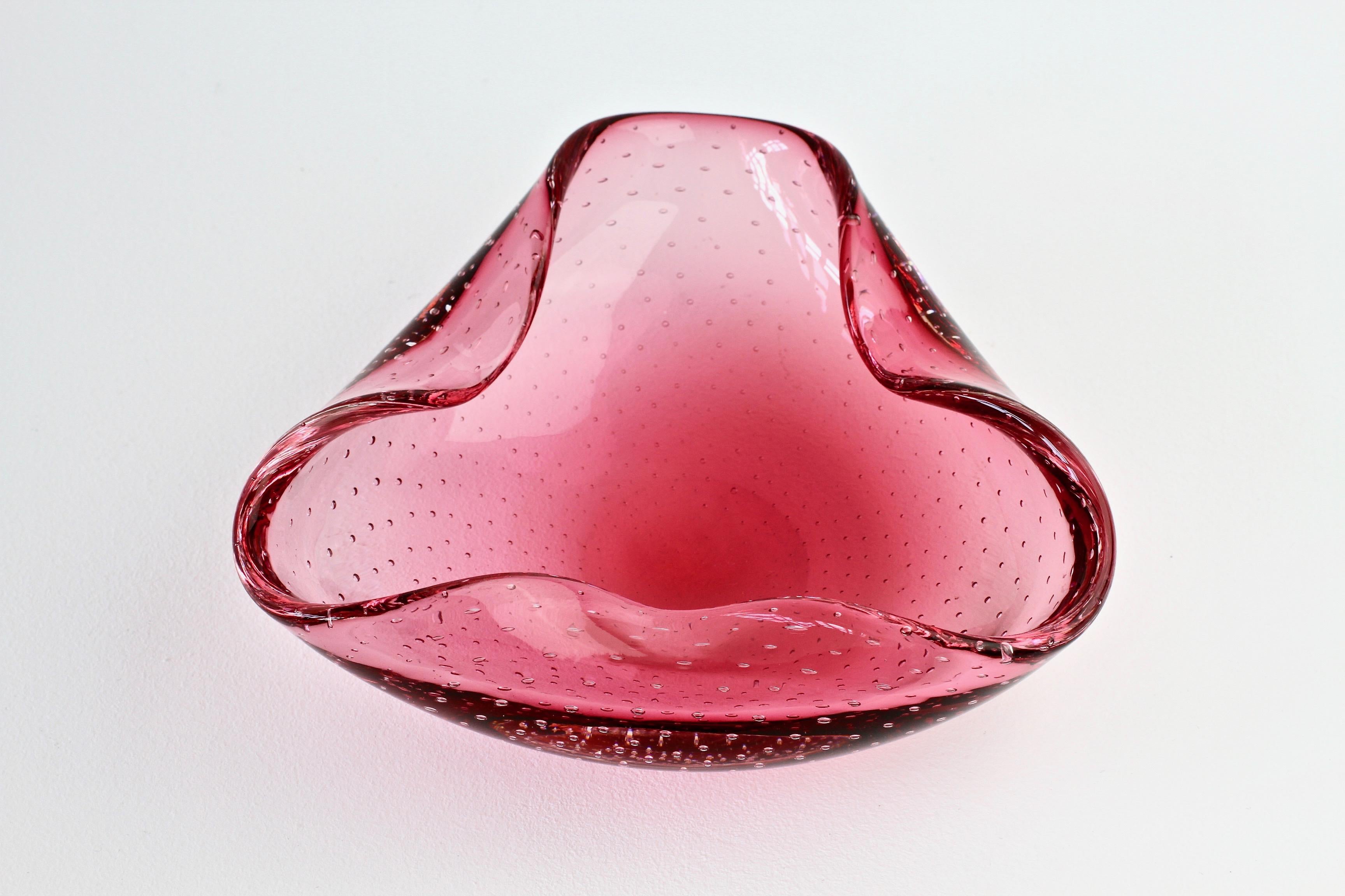 Blown Glass Large 1950s Pink Bubble Glass Bowl in the Style of Carlo Scarpa for Venini