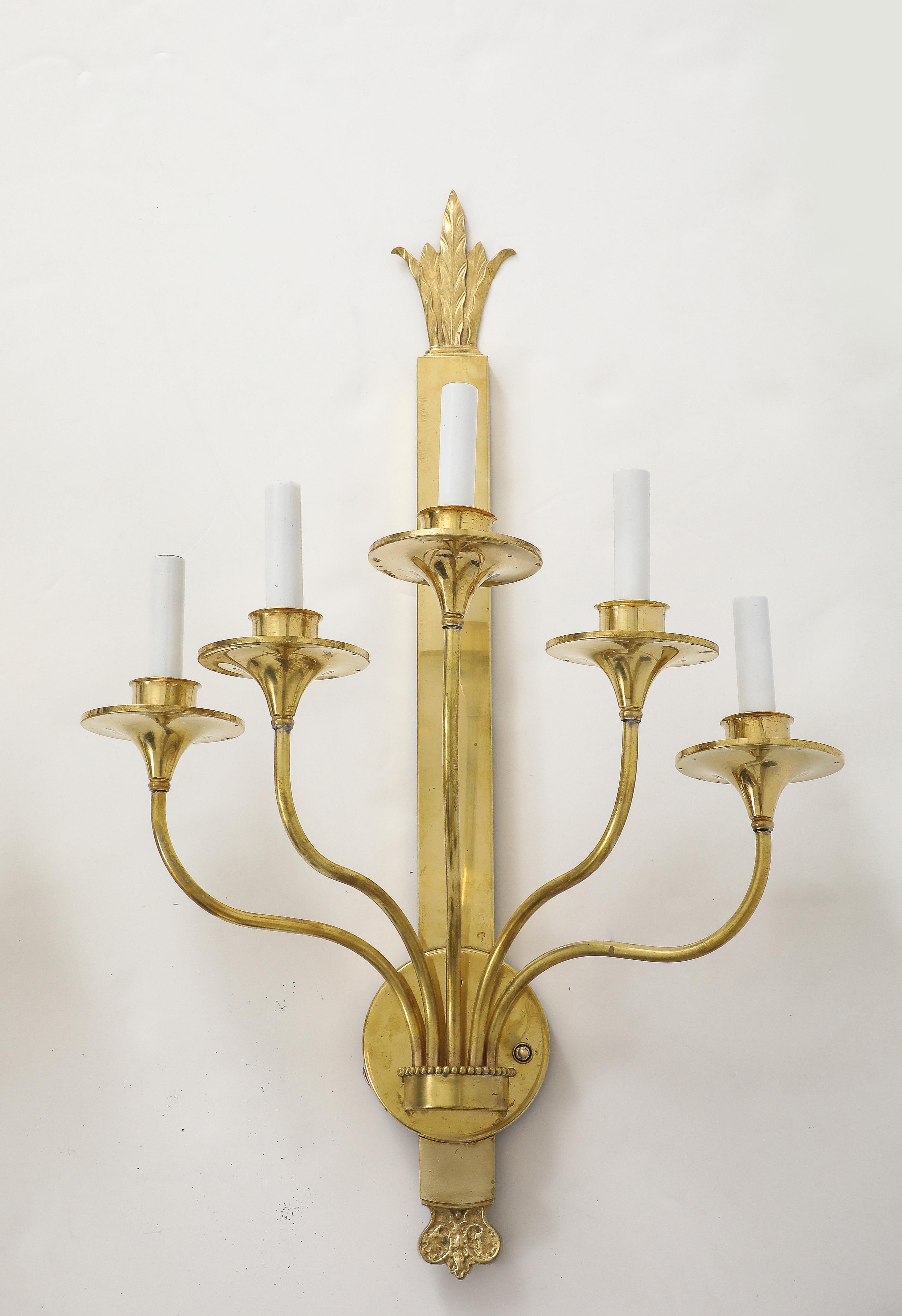 Grande applique francese in ottone massiccio degli anni '50 in vendita 3