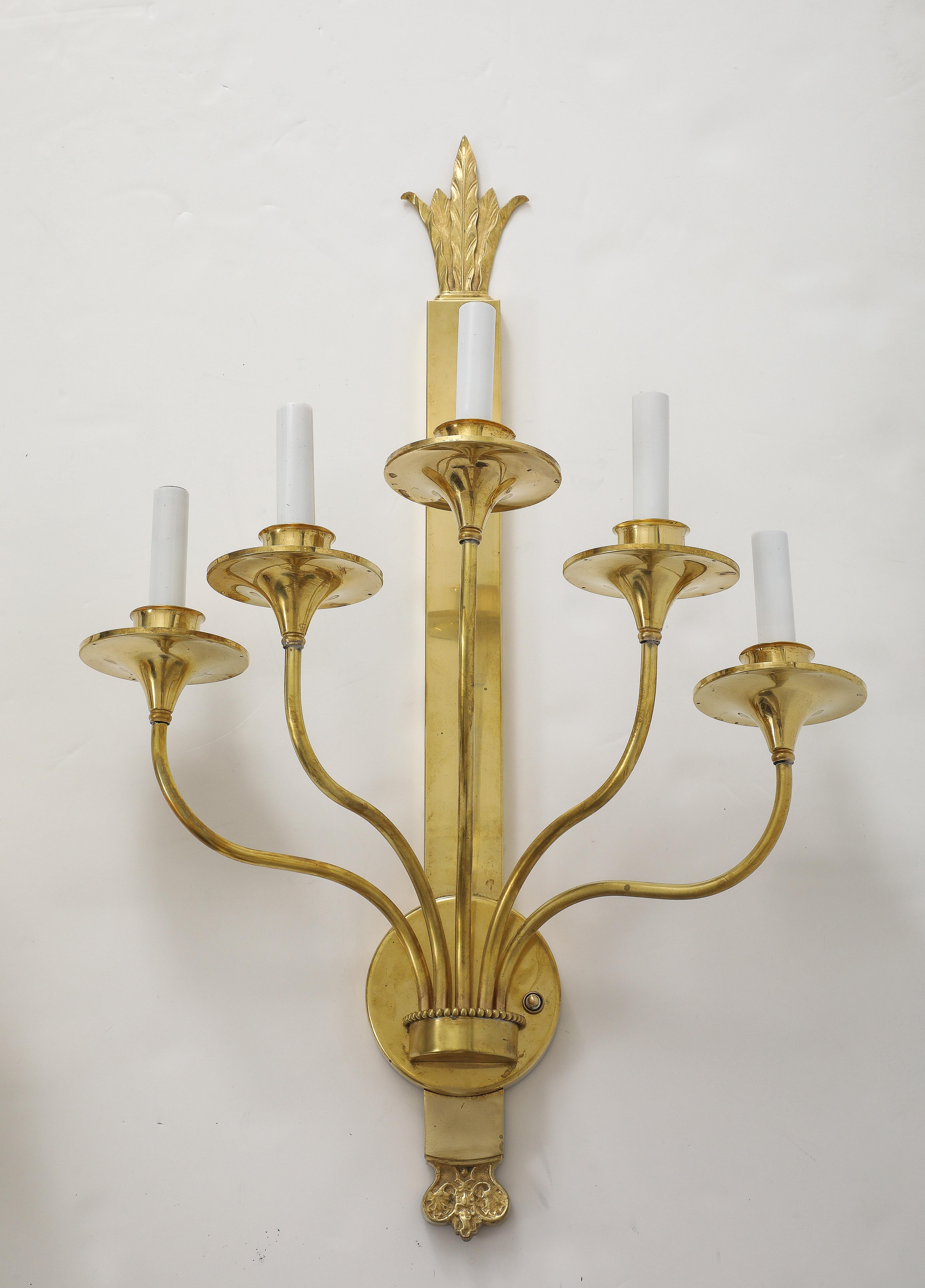 Grande applique francese in ottone massiccio degli anni '50 in vendita 8