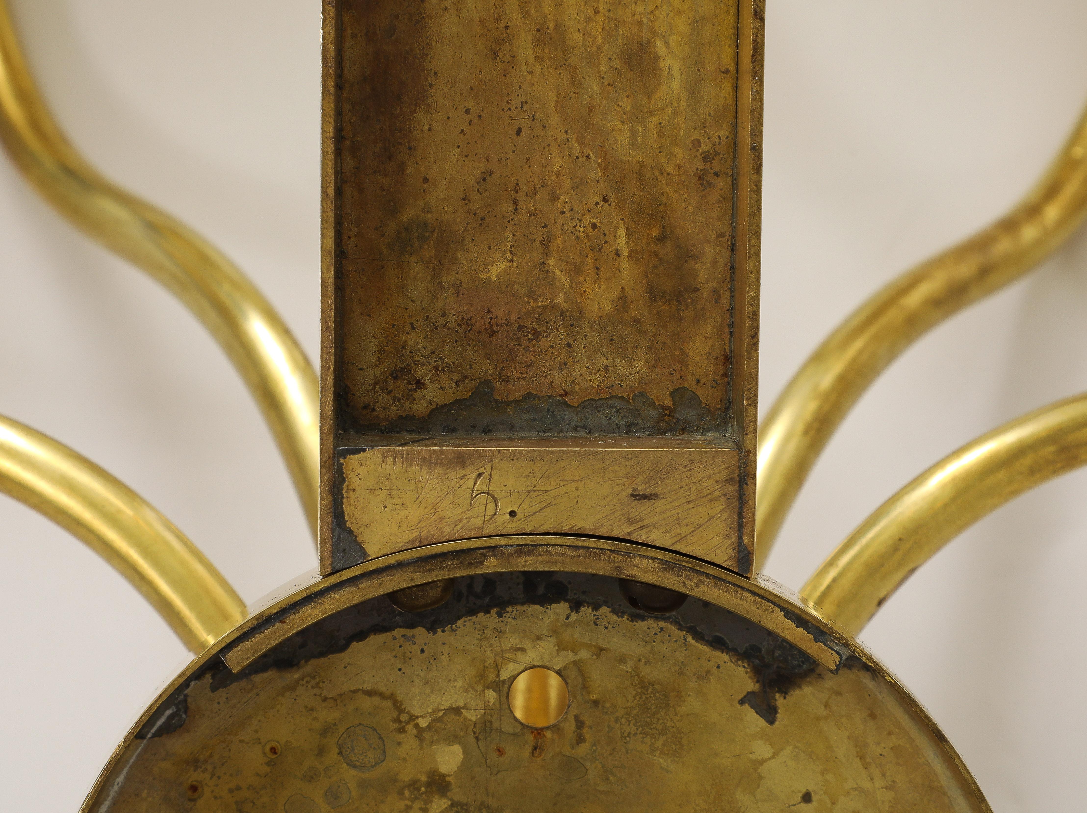 Mid-Century moderno Grande applique francese in ottone massiccio degli anni '50 in vendita