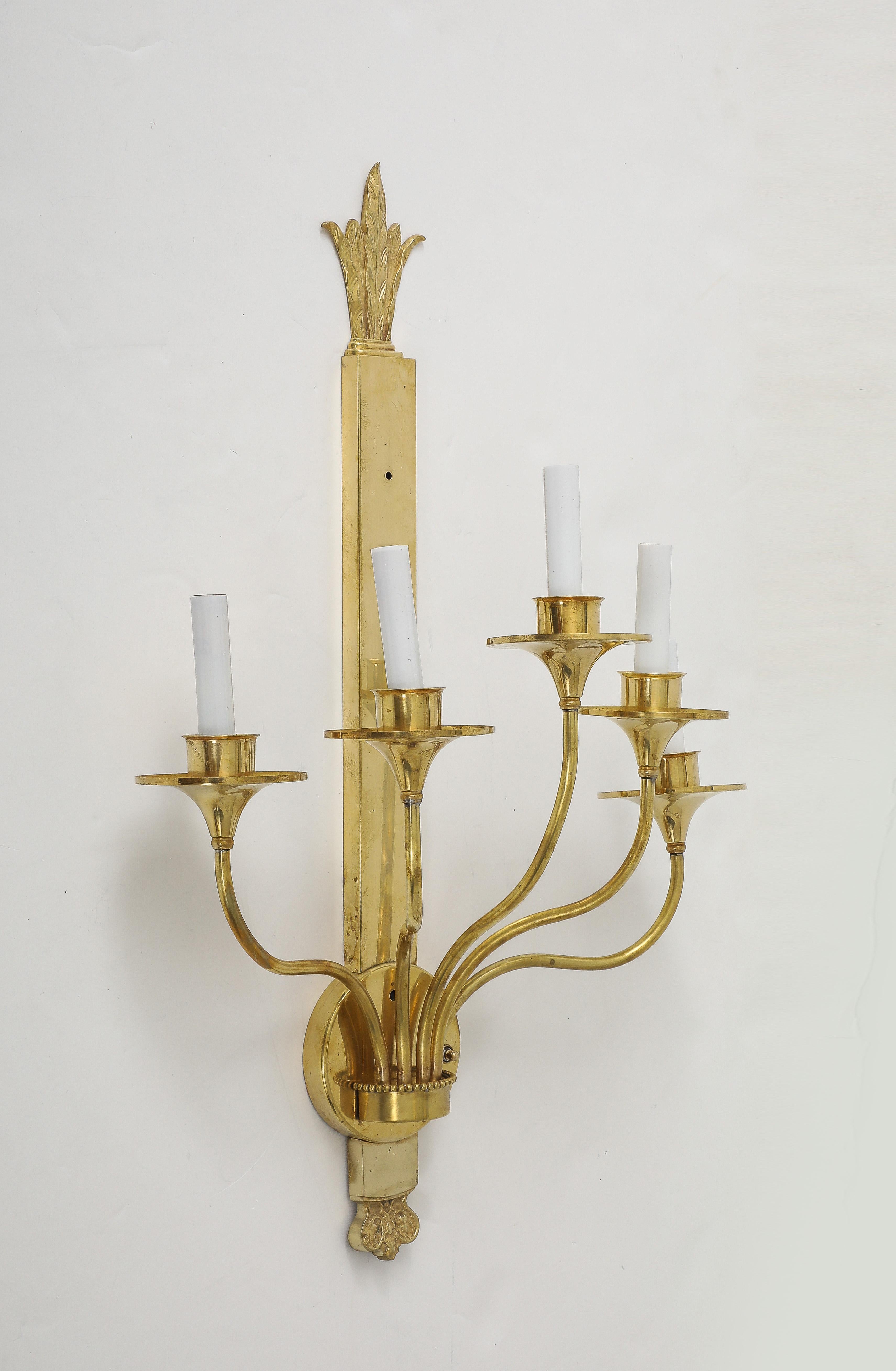 Ottone Grande applique francese in ottone massiccio degli anni '50 in vendita
