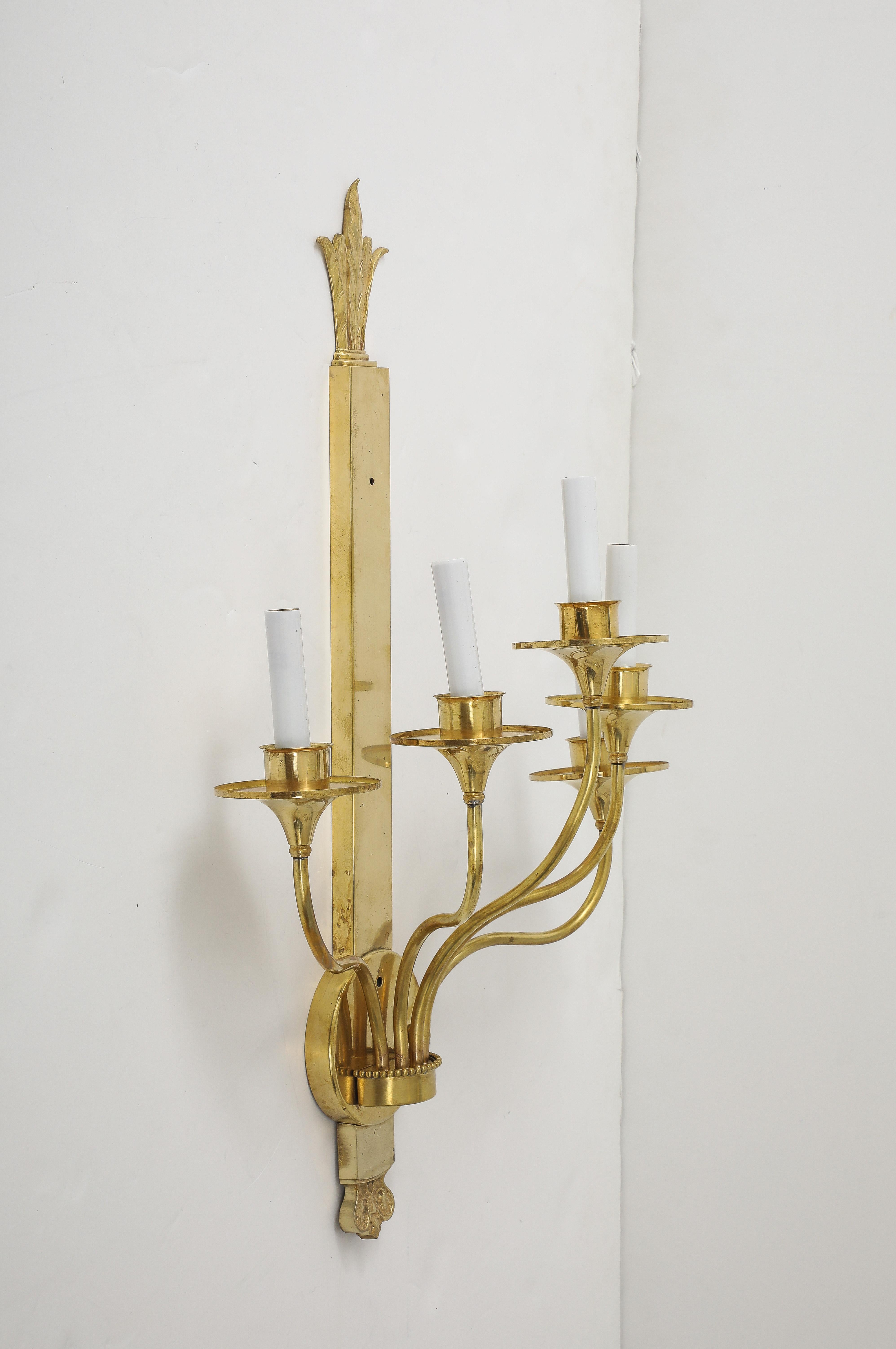 Grande applique francese in ottone massiccio degli anni '50 in vendita 1