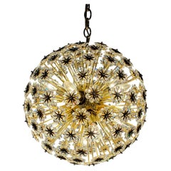 Gran lámpara de araña «Sputnik Dandelion» de los años 50, de latón y cristal, con 11 bombillas