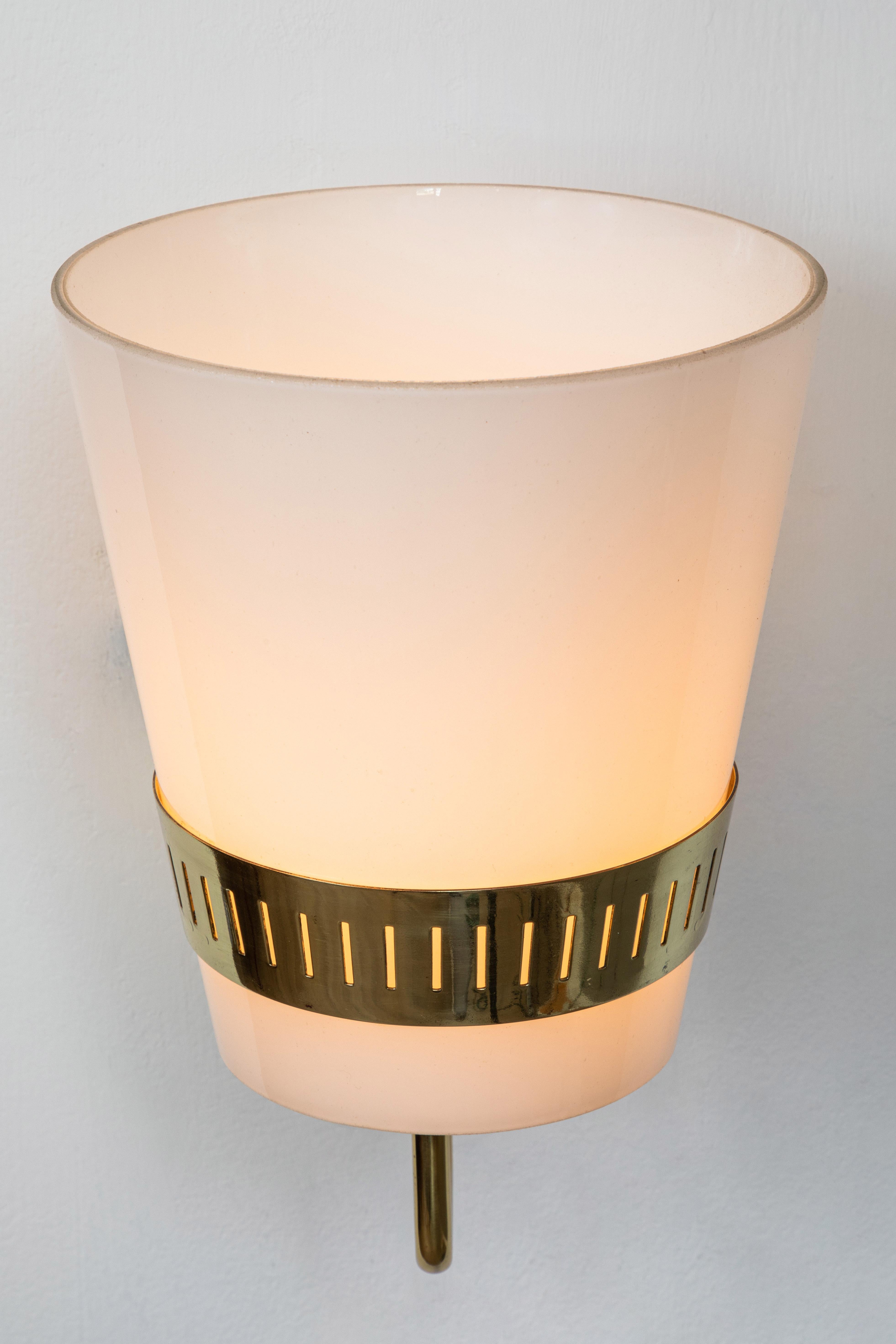 Mid-20th Century Large 1950s Stilnovo Brass and Glass Sconce For Sale