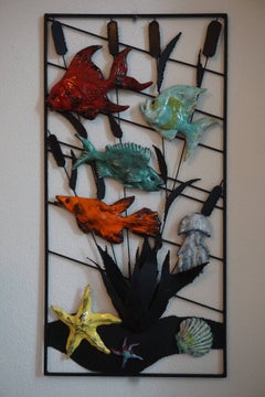 Große Wandskulptur aus den 1950er Jahren mit Fischen und Muscheln