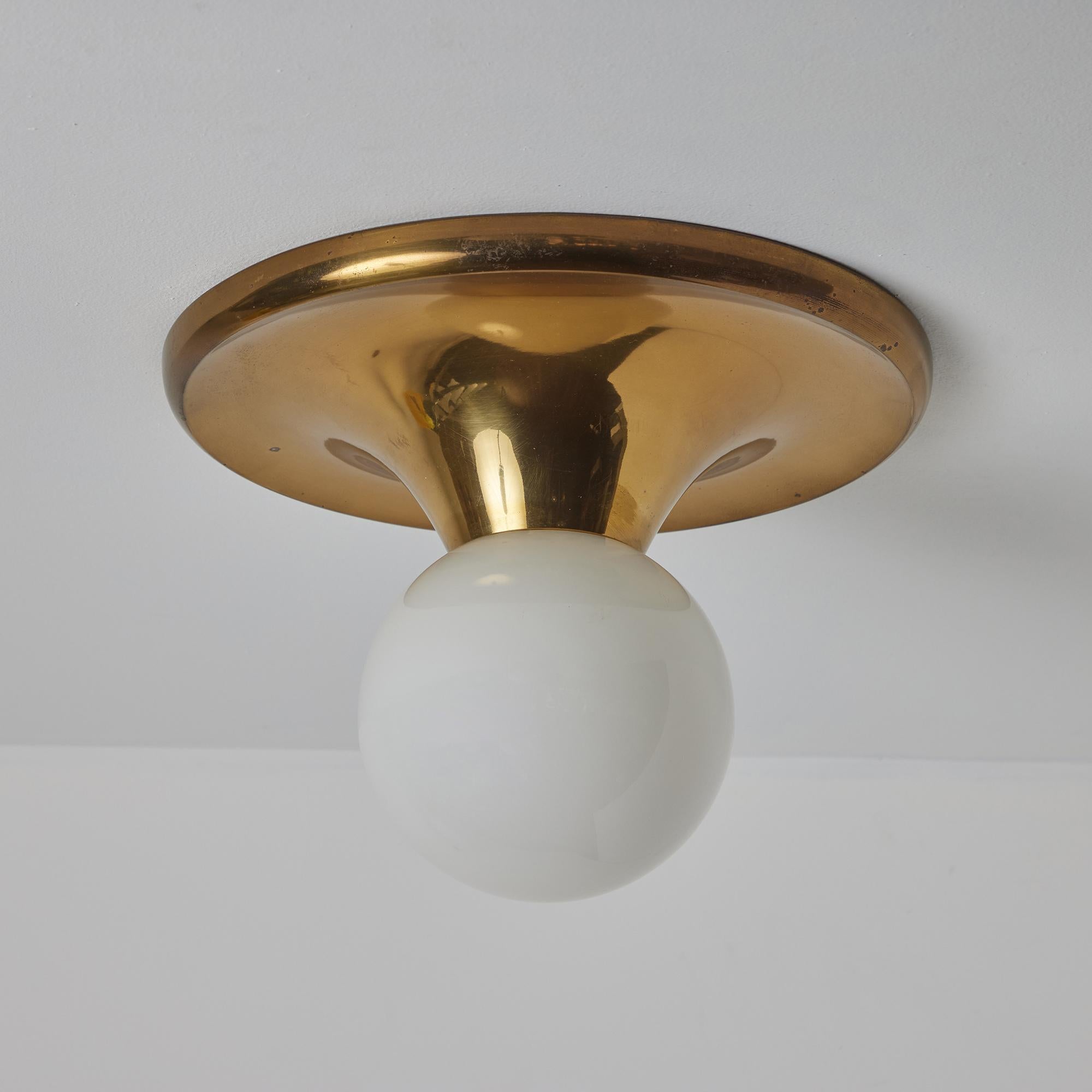 Large 1960s Achille Castiglioni & Pier Giacomo 'Light Ball' Wall or Ceiling Lamp In Good Condition For Sale In Glendale, CA