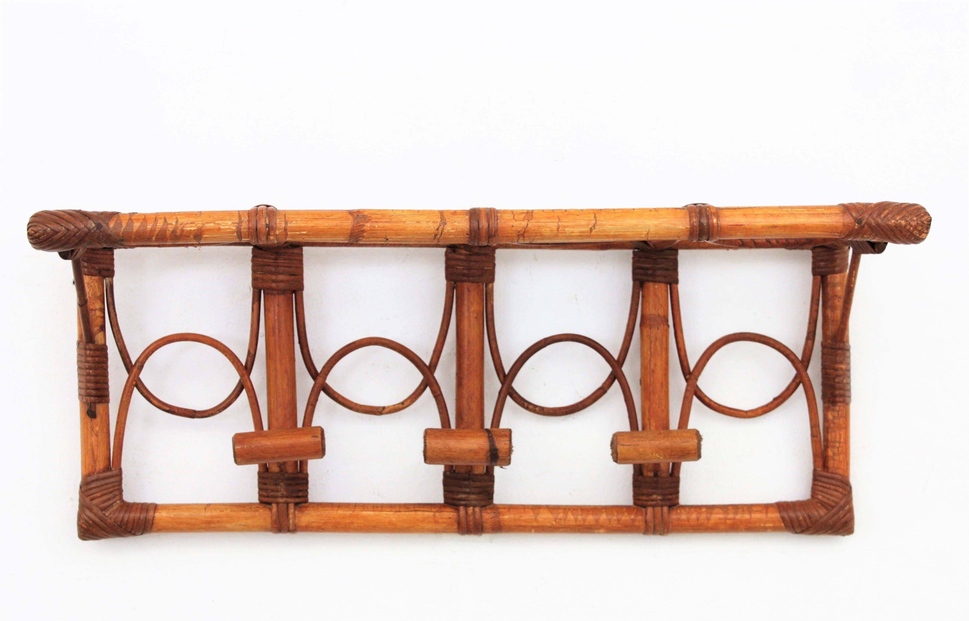 Large 1960s Albini Style Bamboo and Rattan Wall-Mount Coat Hanger Hat Rack In Good Condition In Barcelona, ES