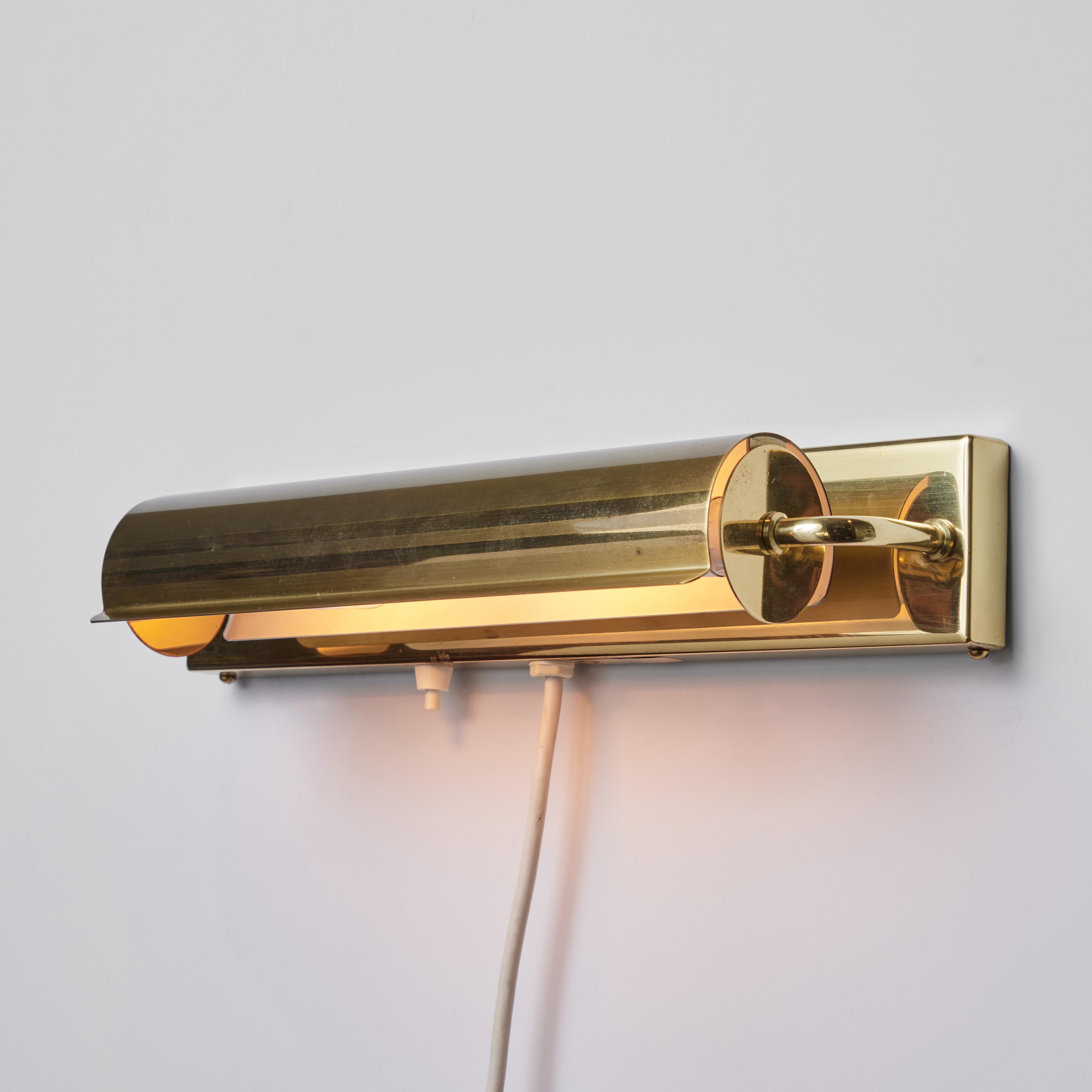 Large 1960s Brass Rotating Wall Lamp in the Style of Charlotte Perriand For Sale 1