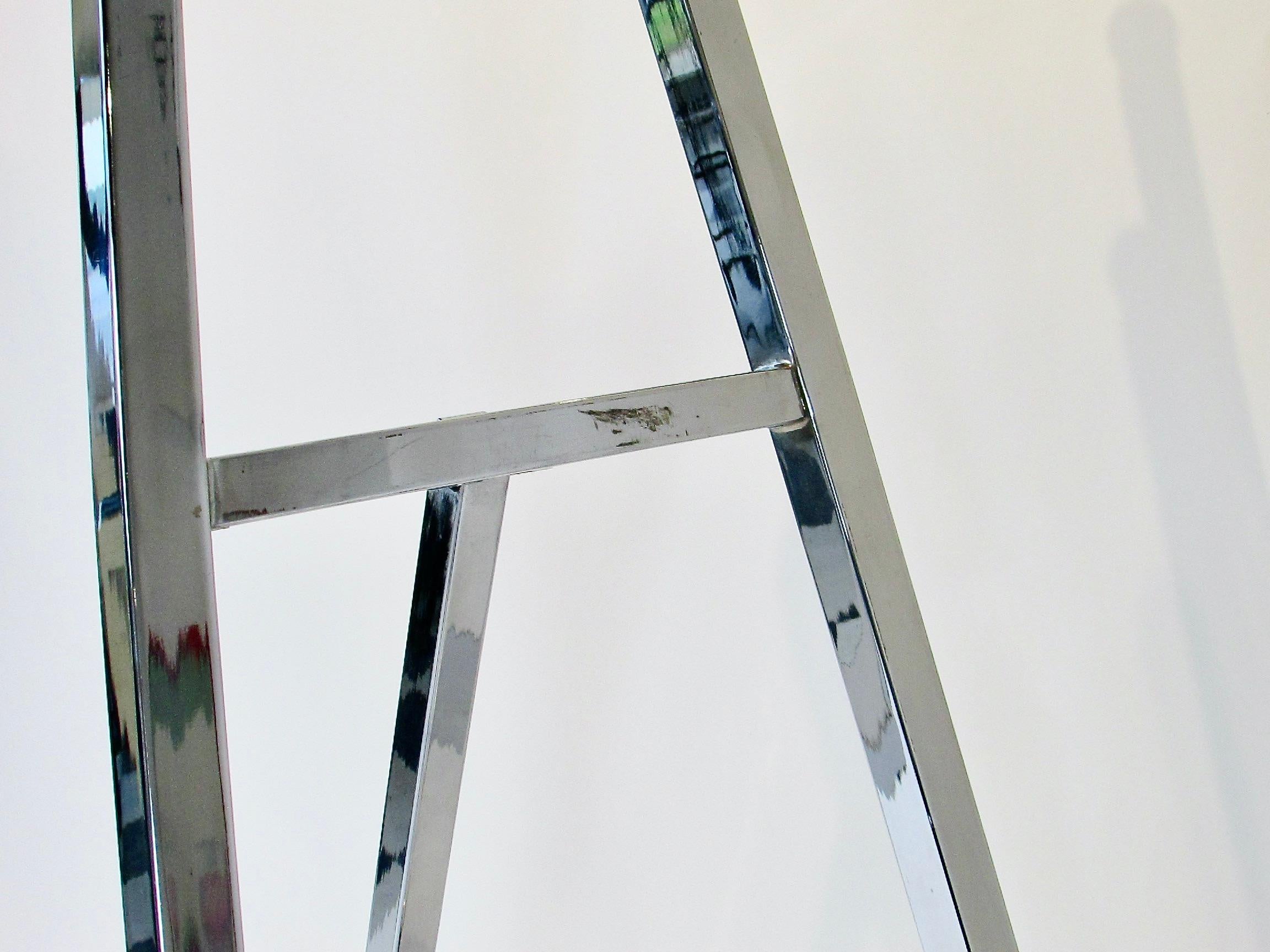 Large 1960s chrome and brass store display easel For Sale 4