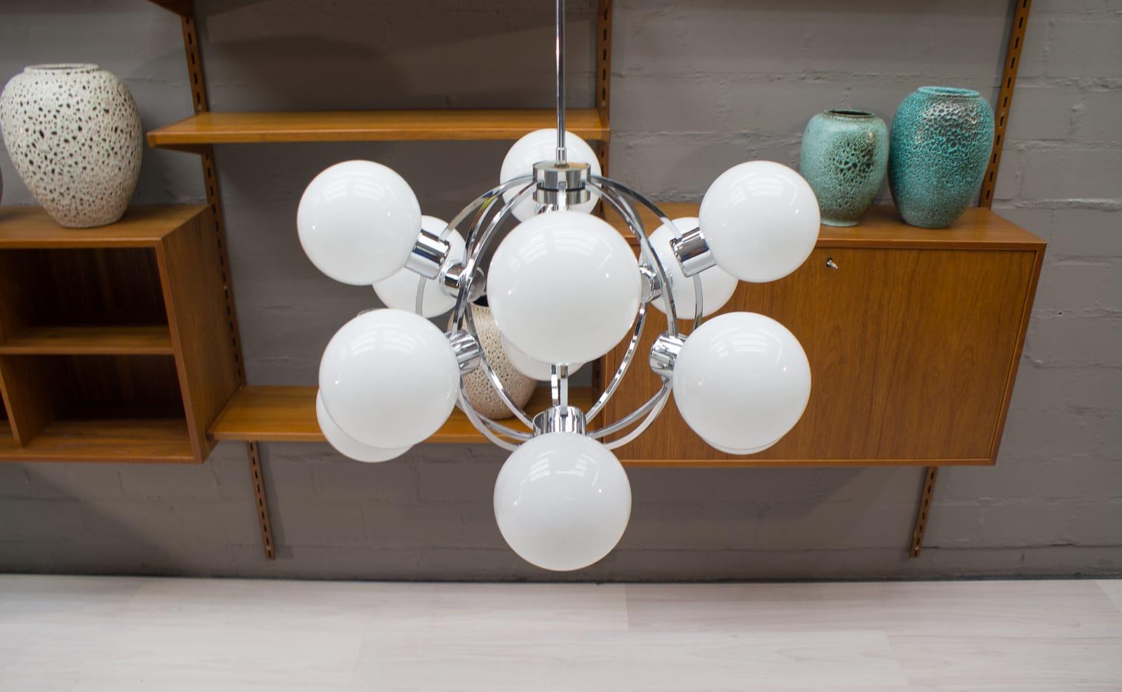 Large 1960s Chrome Ceiling Lamp with 12 Opaline Glass Globes, Germany In Good Condition In Nürnberg, Bayern