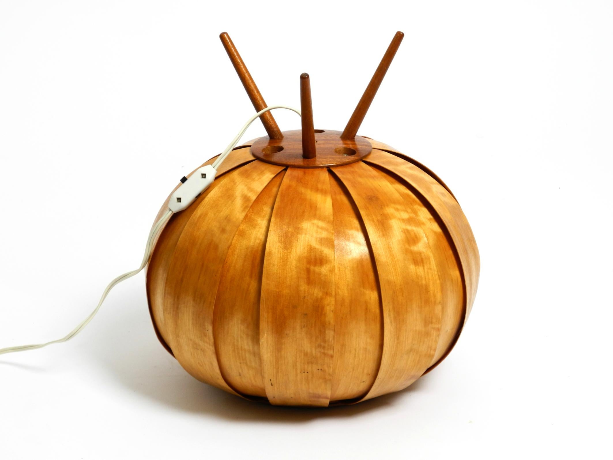 Grande lampe tripode en placage de bois tchèque des années 1960 par Stanislav Kučera pour ÚLUV. en vente 5