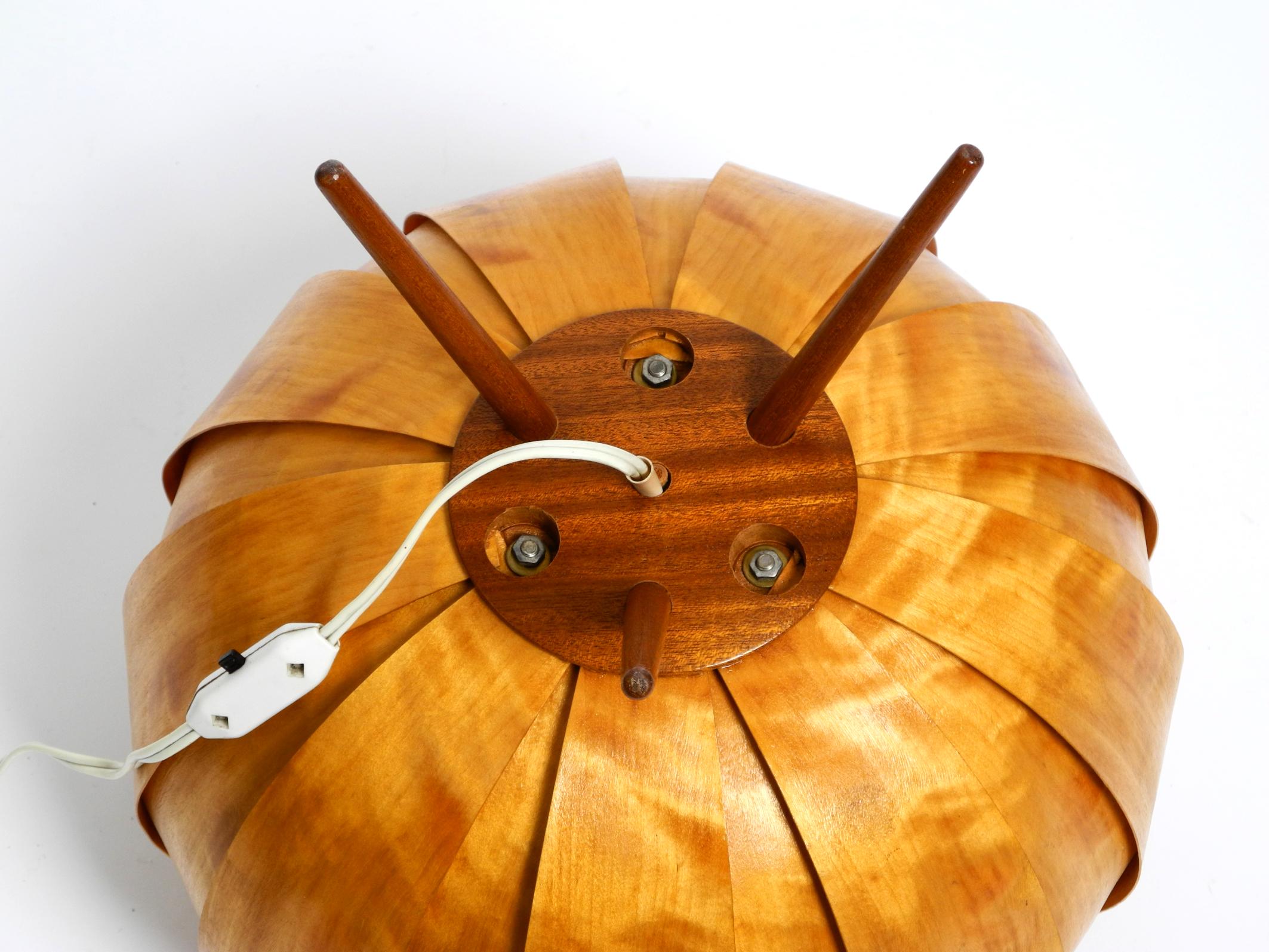 Grande lampe tripode en placage de bois tchèque des années 1960 par Stanislav Kučera pour ÚLUV. en vente 6