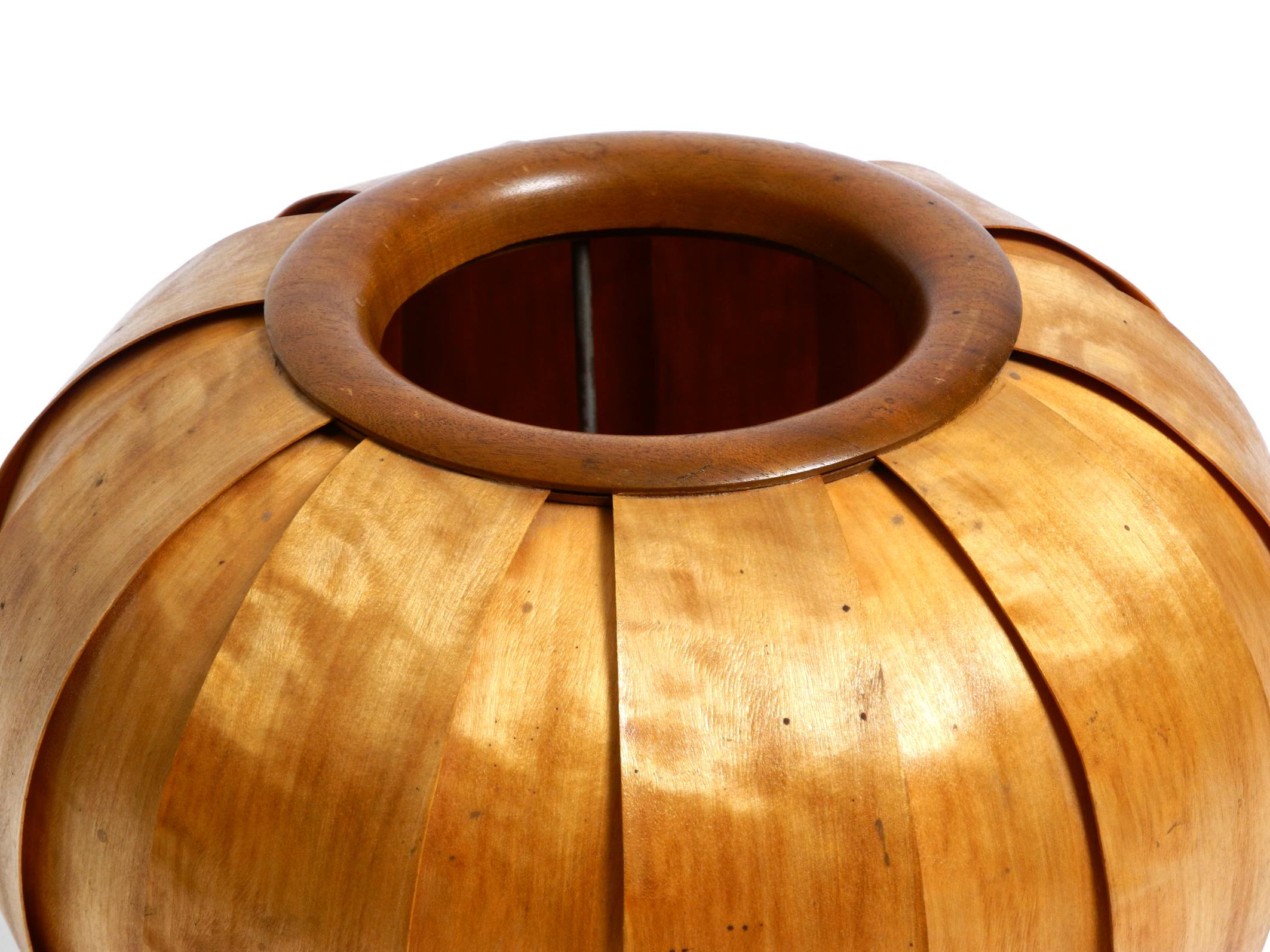 Grande lampe tripode en placage de bois tchèque des années 1960 par Stanislav Kučera pour ÚLUV. en vente 9