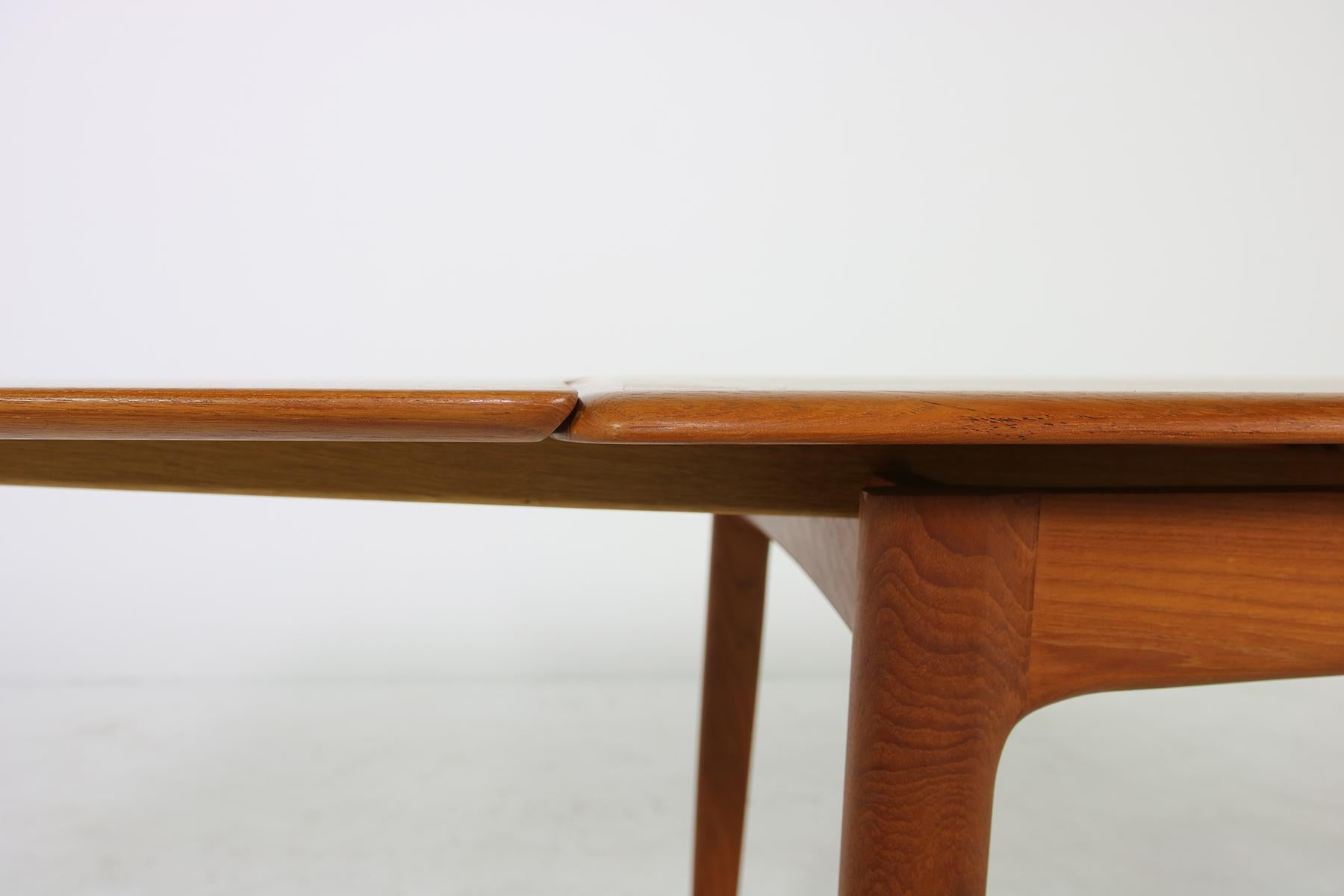 Large 1960s Extendable Teak Dining Table by Svend Aage Madsen, Danish Modern 5