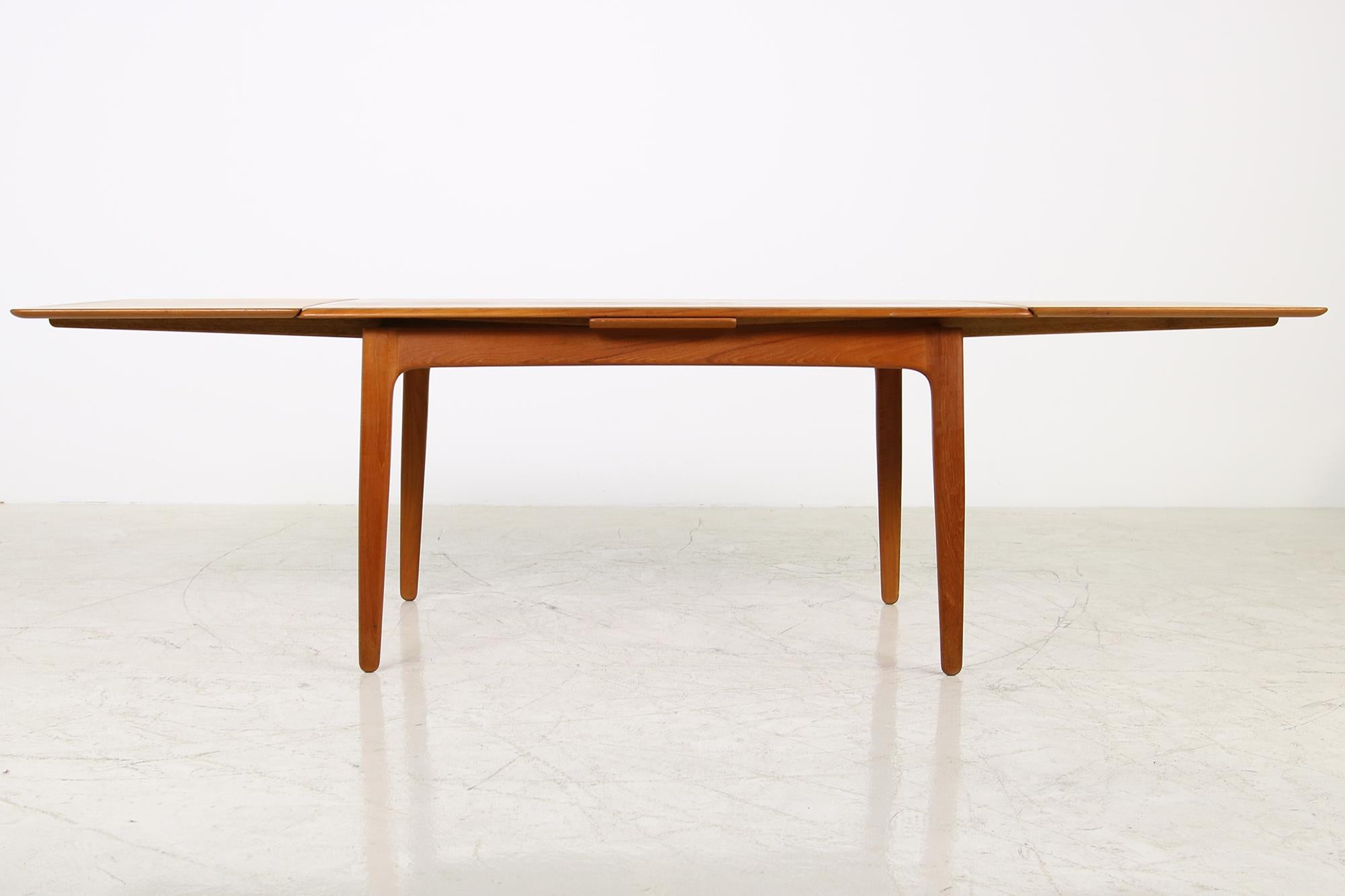 Large 1960s Extendable Teak Dining Table by Svend Aage Madsen, Danish Modern 1