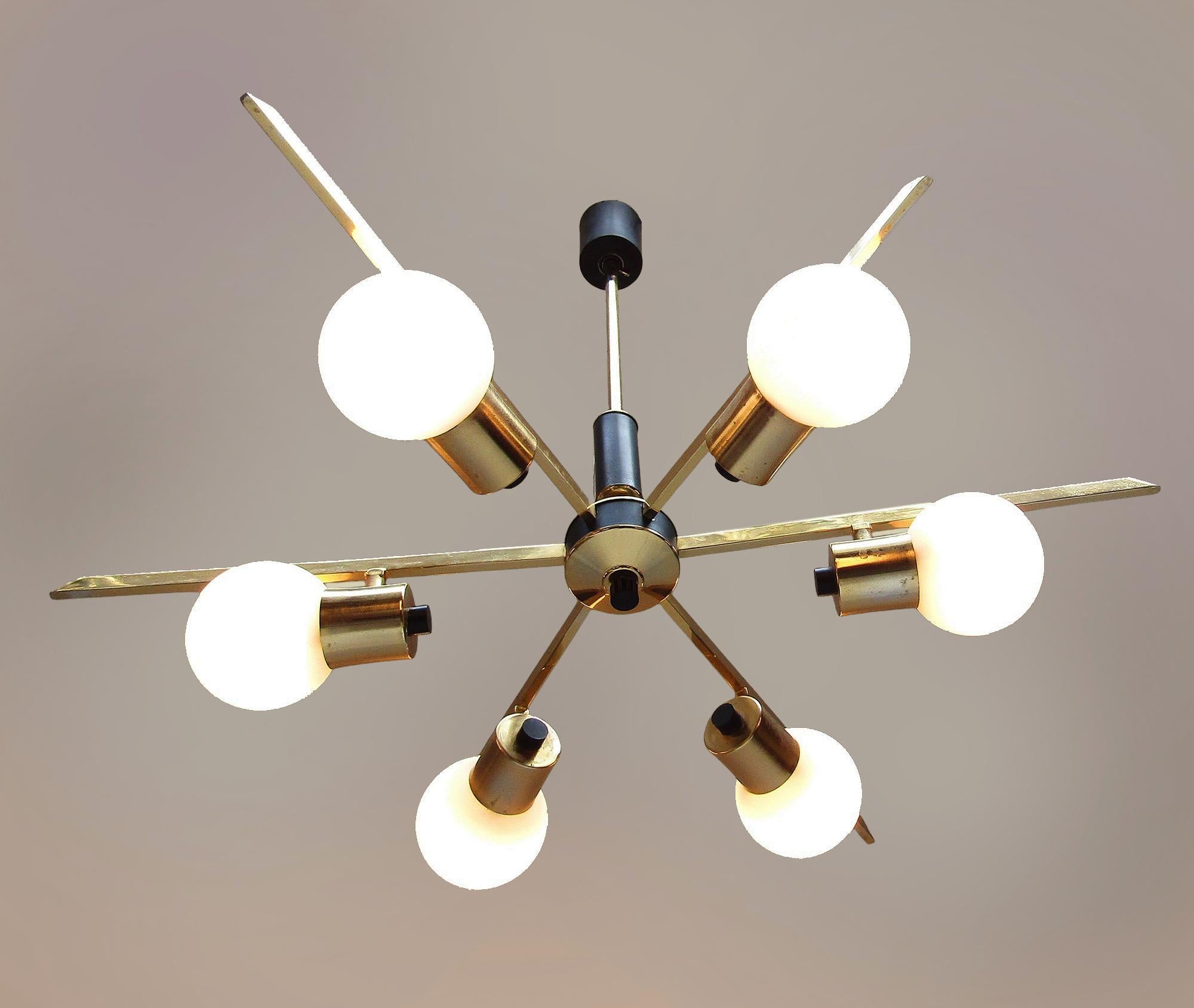 Mid-Century Modern Large 1960s French Starburst Chandelier in Brass and Black by Maison Arlus For Sale