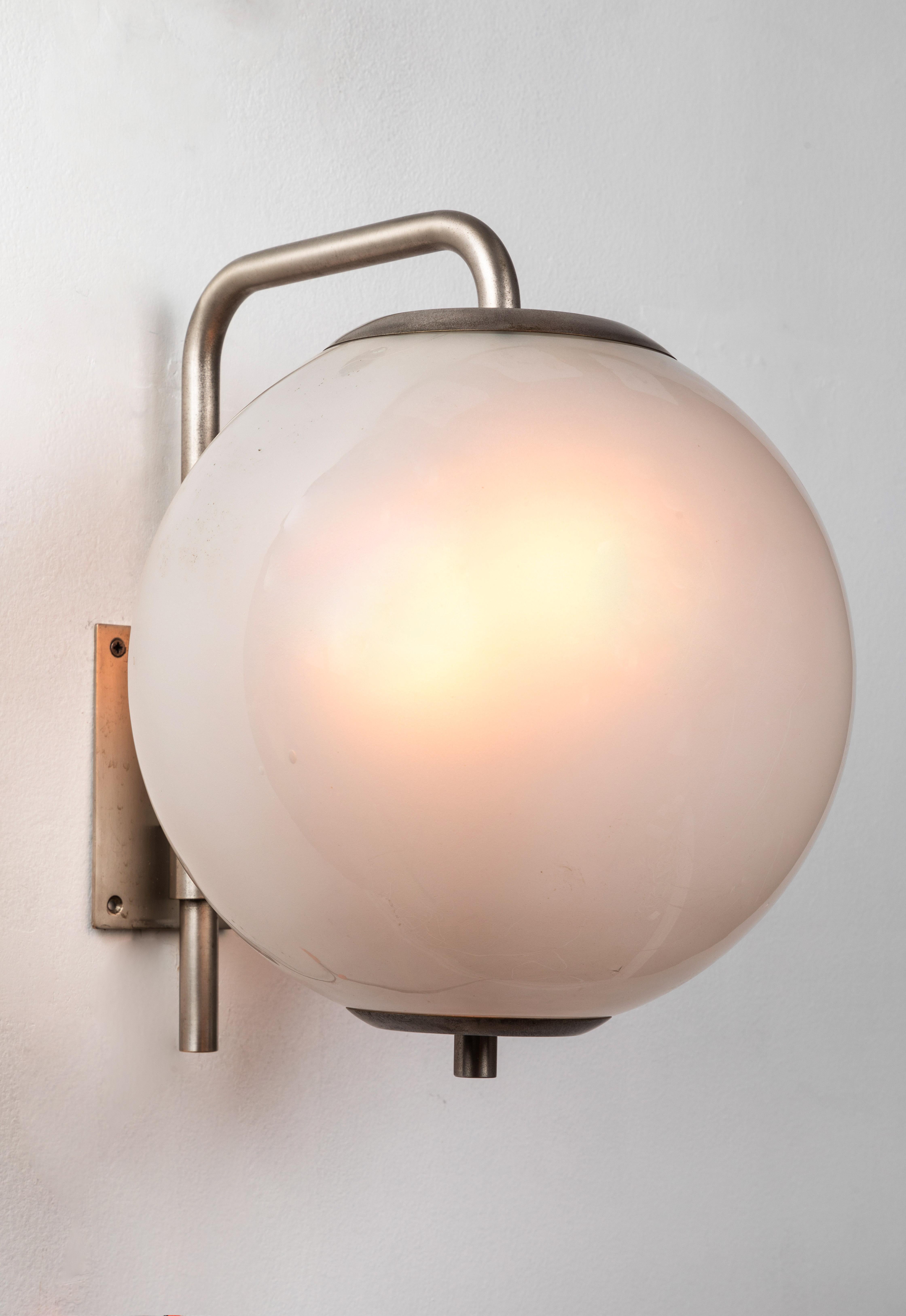 Mid-20th Century Large 1960s Italian Glass Globe Sconces in the Manner of Azucena