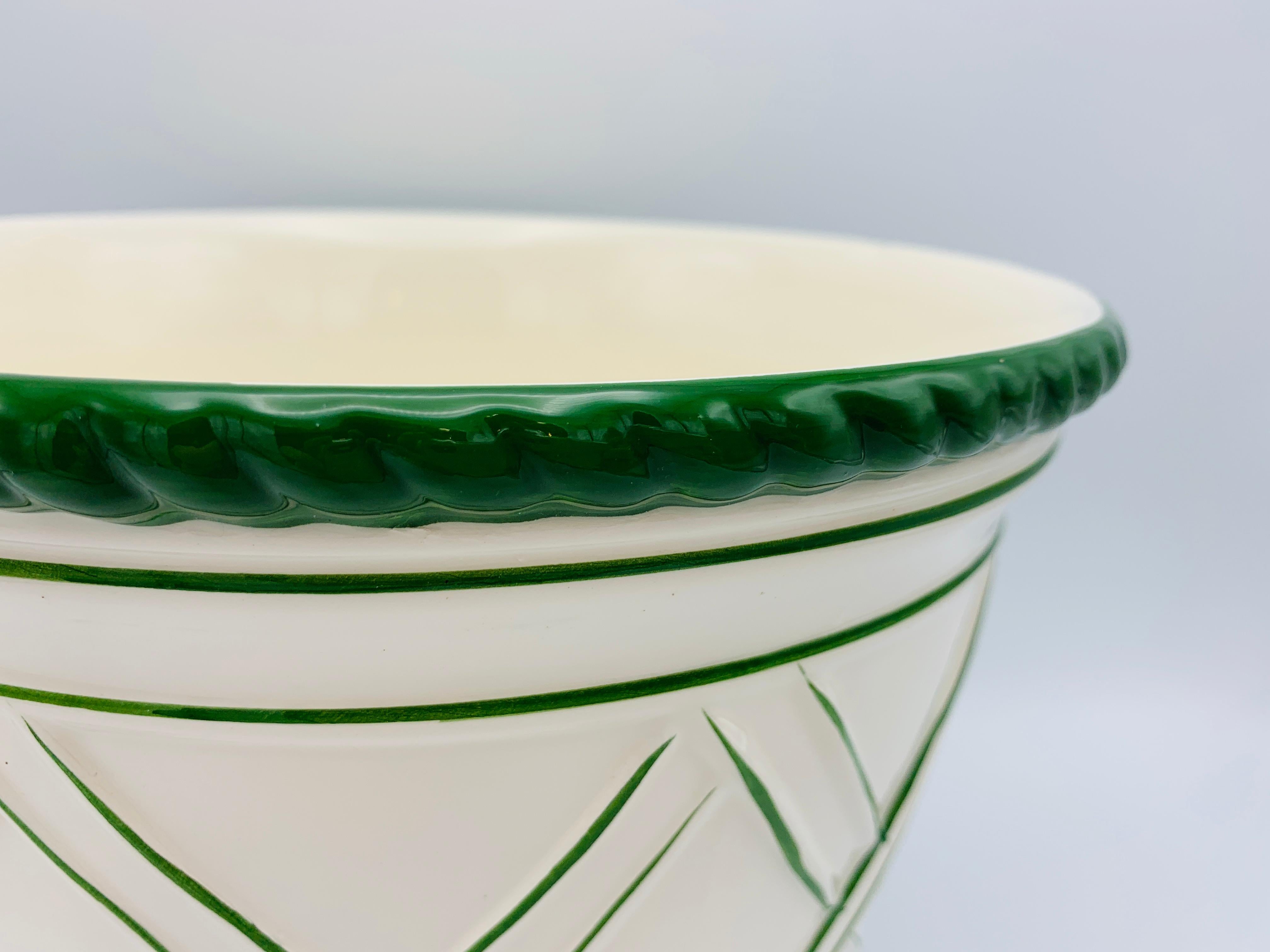 Hollywood Regency Large 1960s Italian Green and White Ceramic Lattice Motif Cachepot For Sale