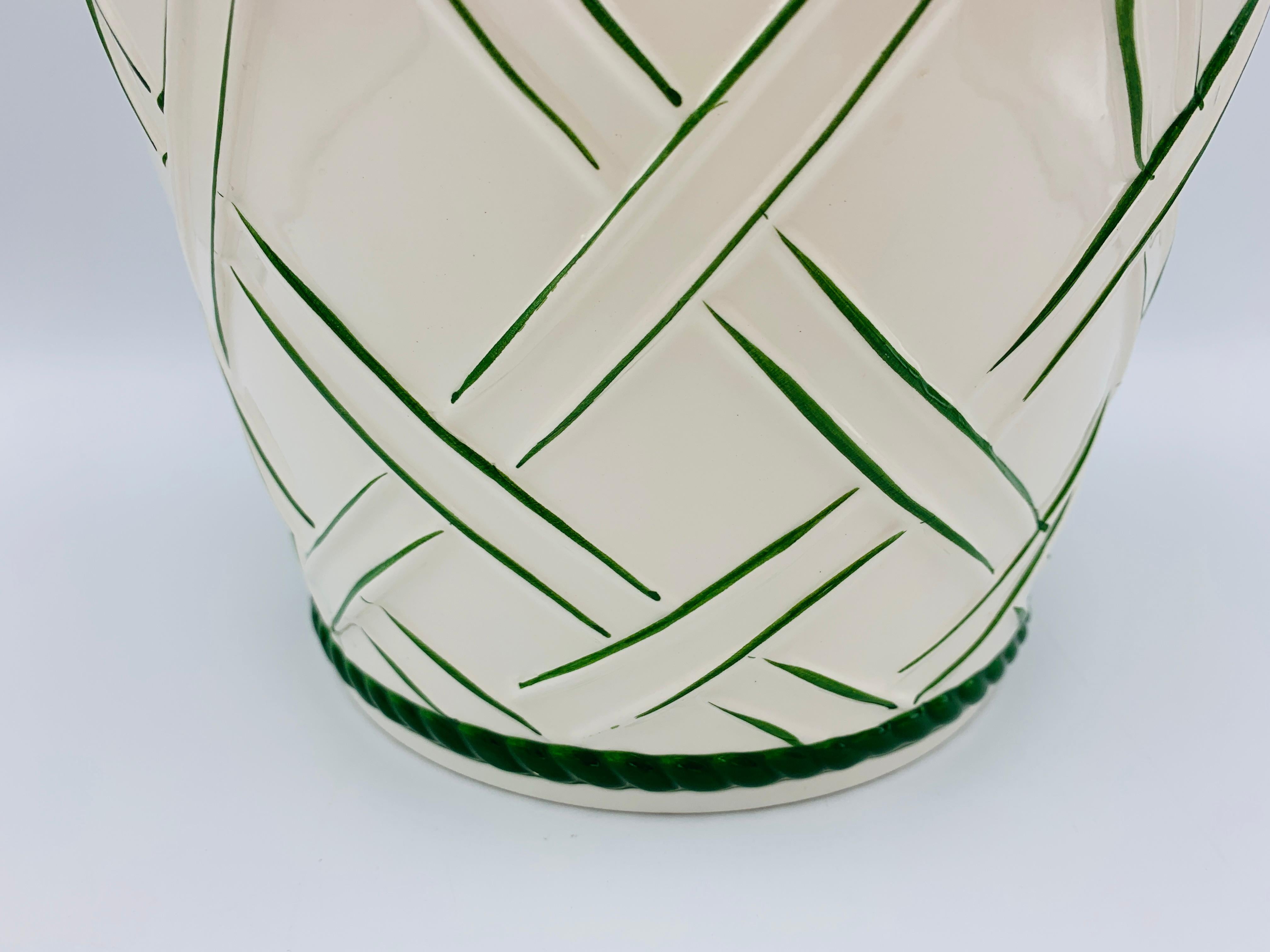 Large 1960s Italian Green and White Ceramic Lattice Motif Cachepot In Good Condition For Sale In Richmond, VA