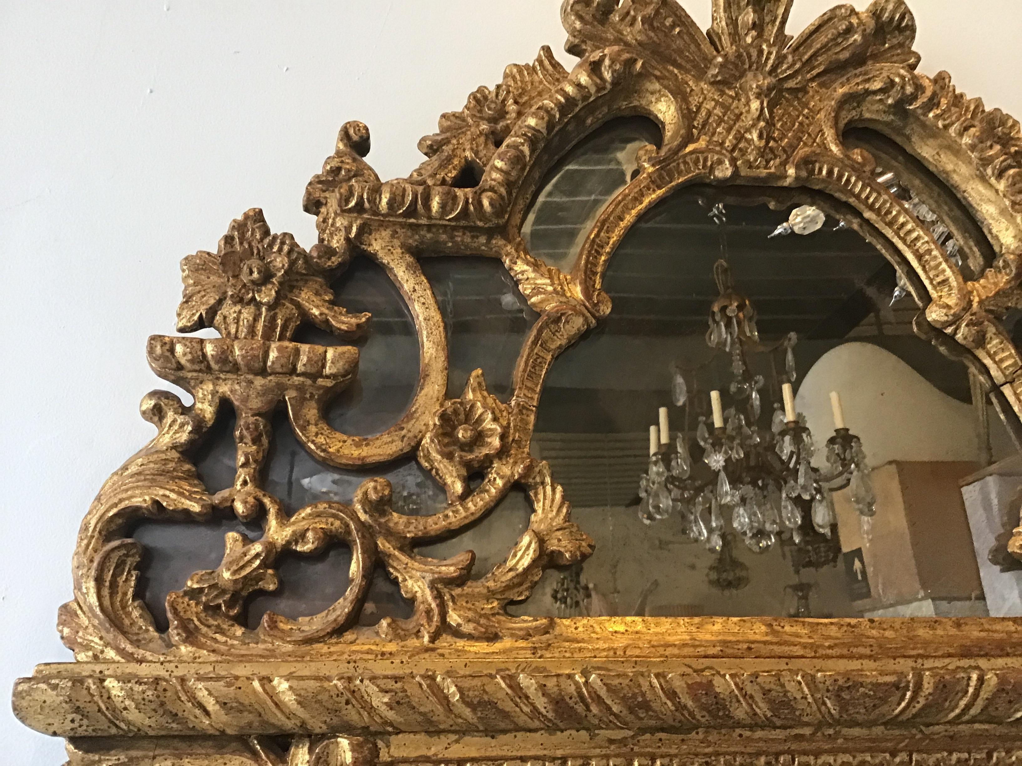 Large 1960s Italian Hand Carved Giltwood Mirror 1