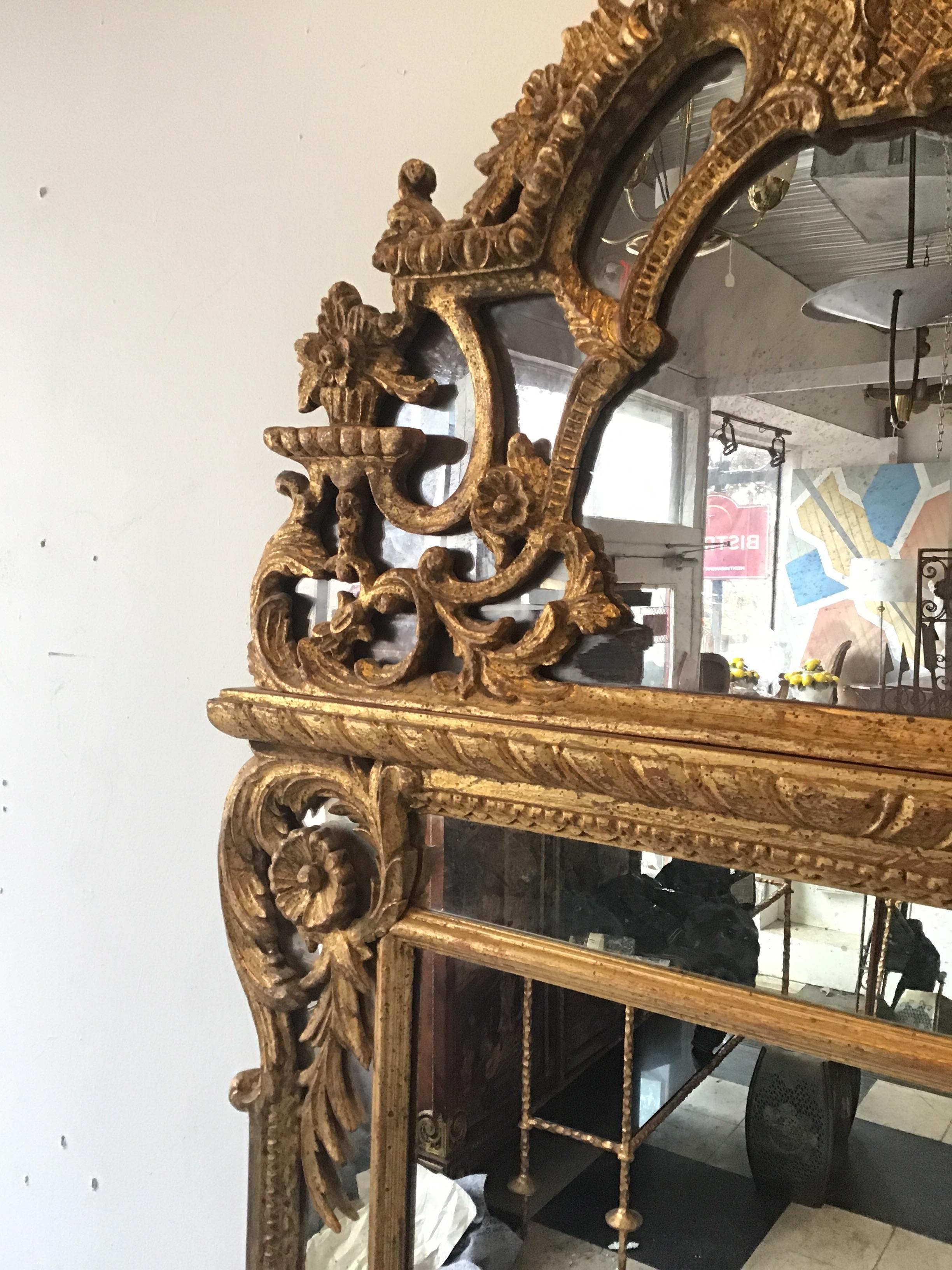 Large 1960s Italian Hand Carved Giltwood Mirror 2