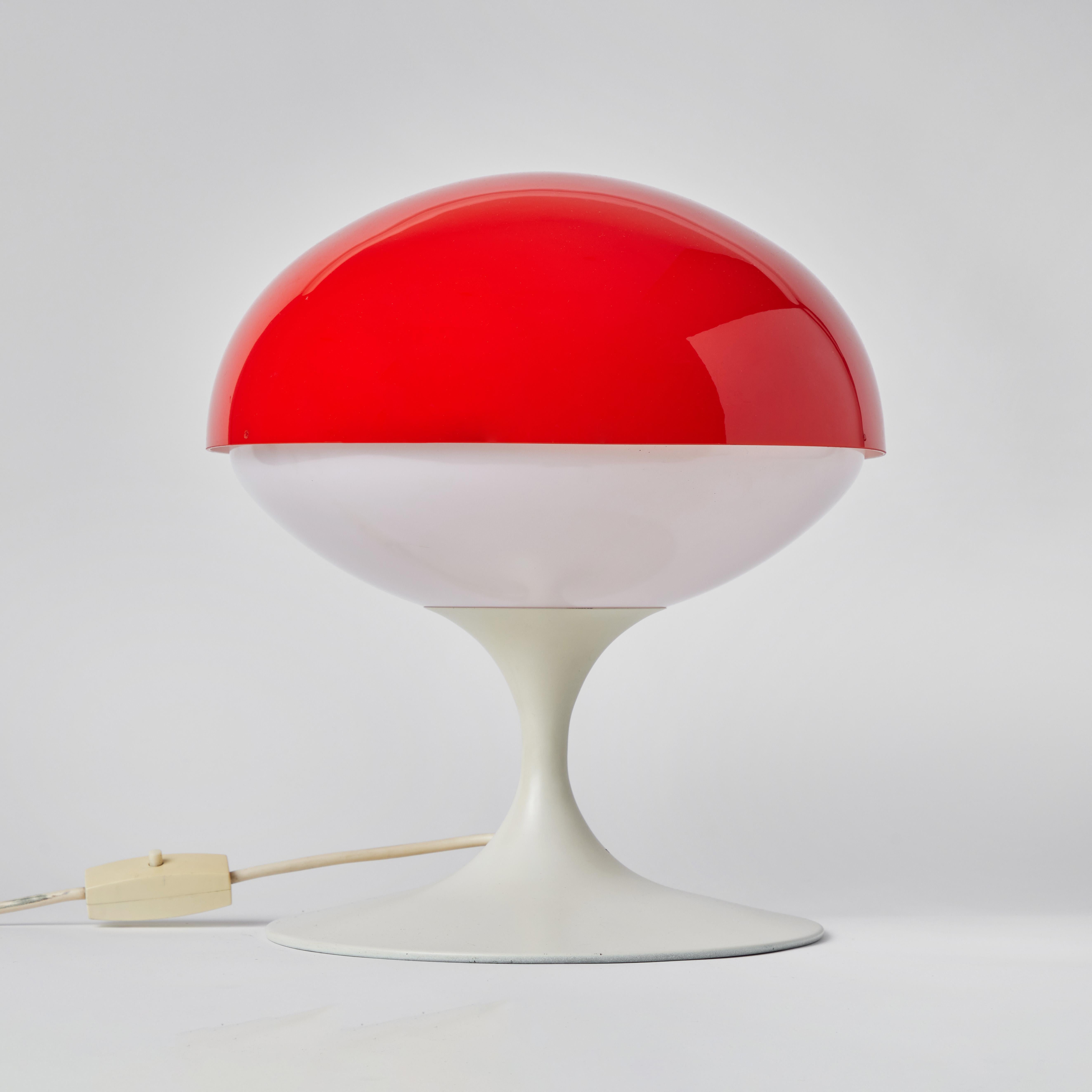 Large 1960s Max Bill Red & White Table Lamp for Temde Leuchten, Switzerland 3