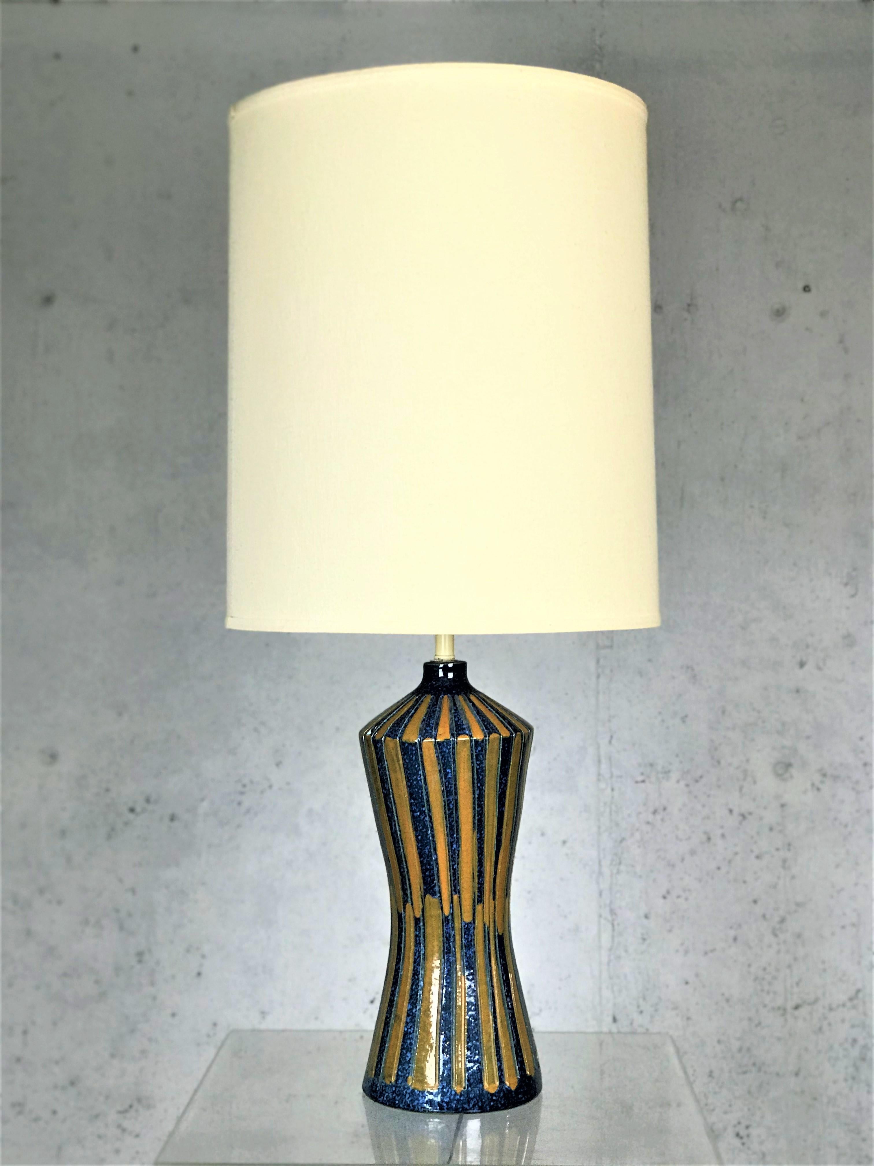 Large 1960s Modernist Italian Ceramic Lamp for Raymor 4