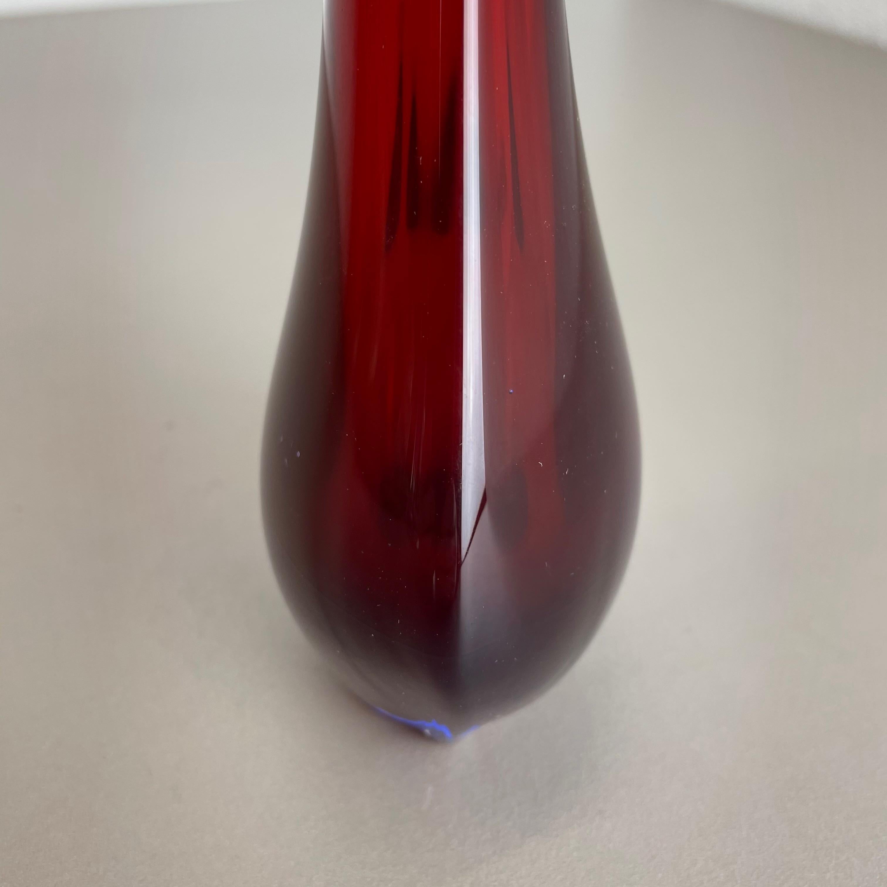Große Vase aus Murano Glass Sommerso (29 cm) aus den 1960er Jahren mit einem Stem von Flavio Poli, Italien im Angebot 5