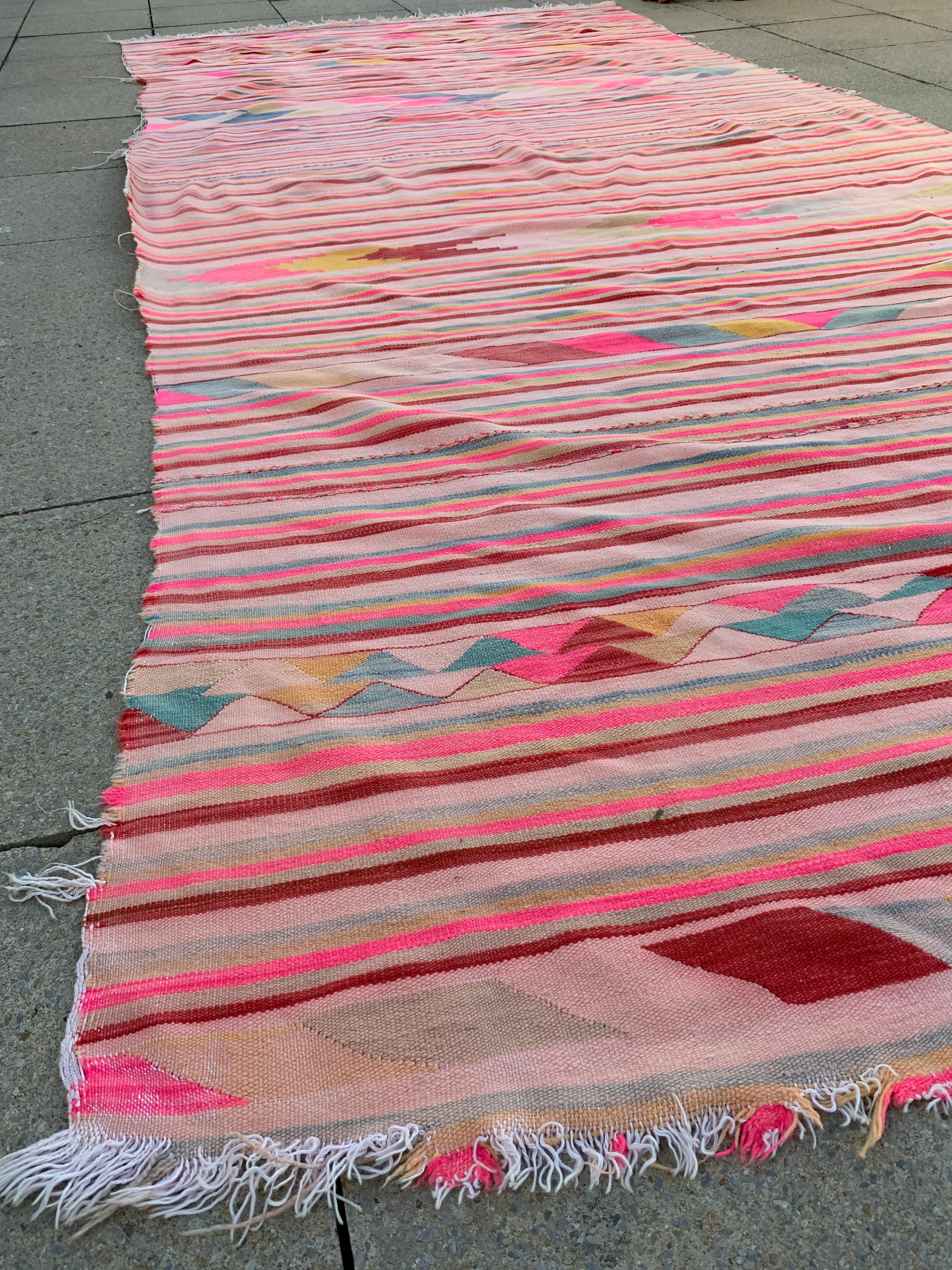 Large 1960s Pink Stripped Rug Handmade Vintage Algerian Geometrical 162x369cm For Sale 3