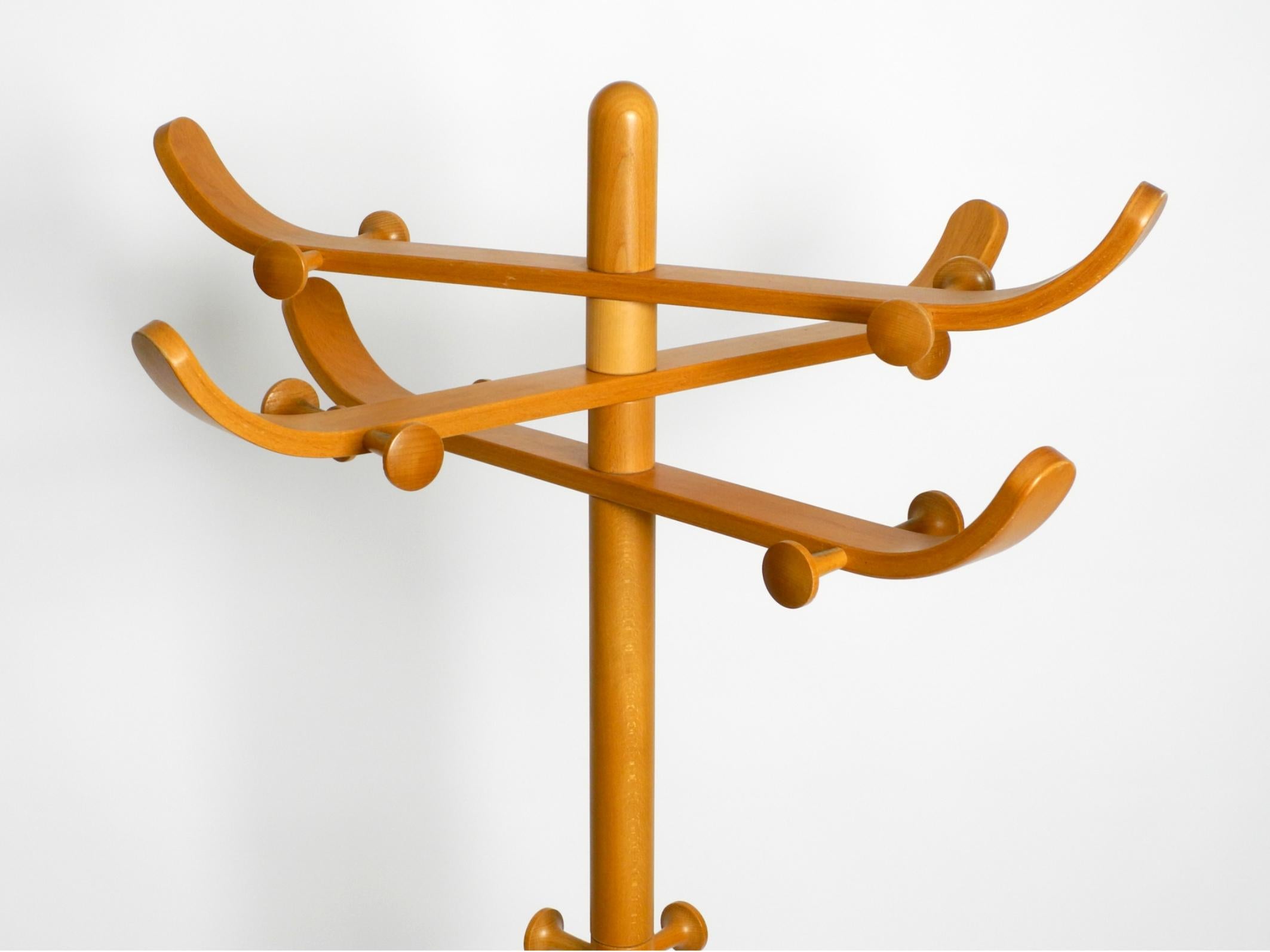 Grand porte-manteaux en bois de hêtre massif des années 1960 par Aksel Kjersgaard pour Odder Mobler en vente 6