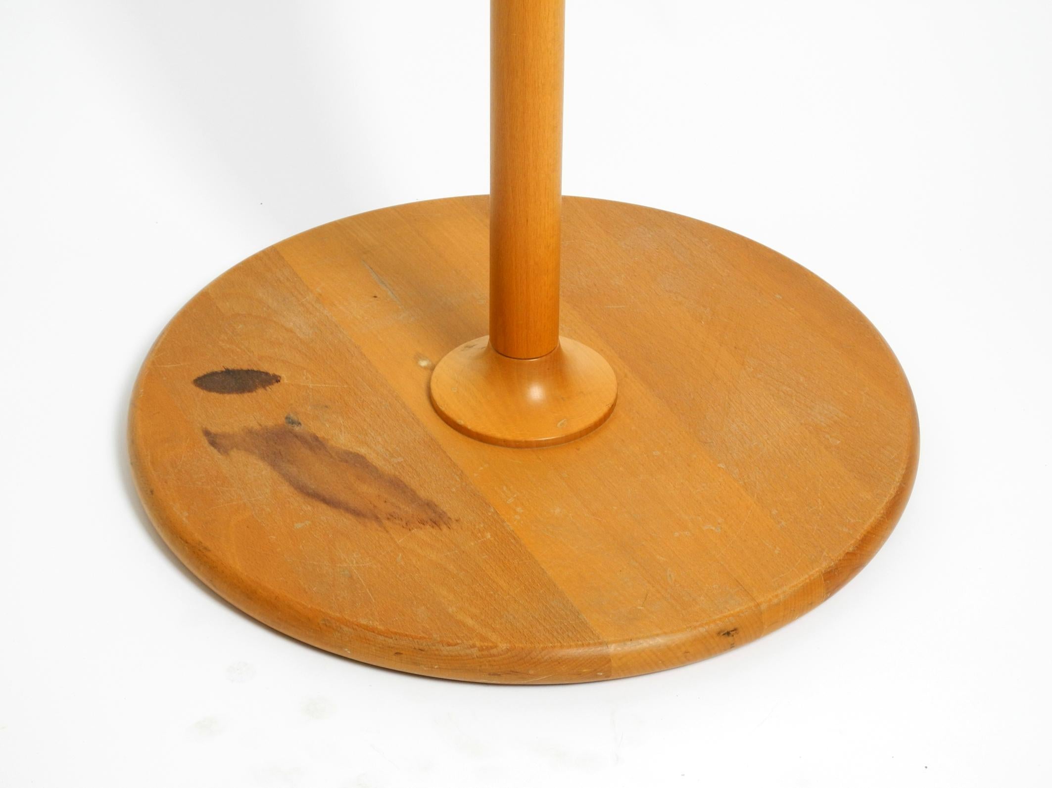 Grand porte-manteaux en bois de hêtre massif des années 1960 par Aksel Kjersgaard pour Odder Mobler en vente 1