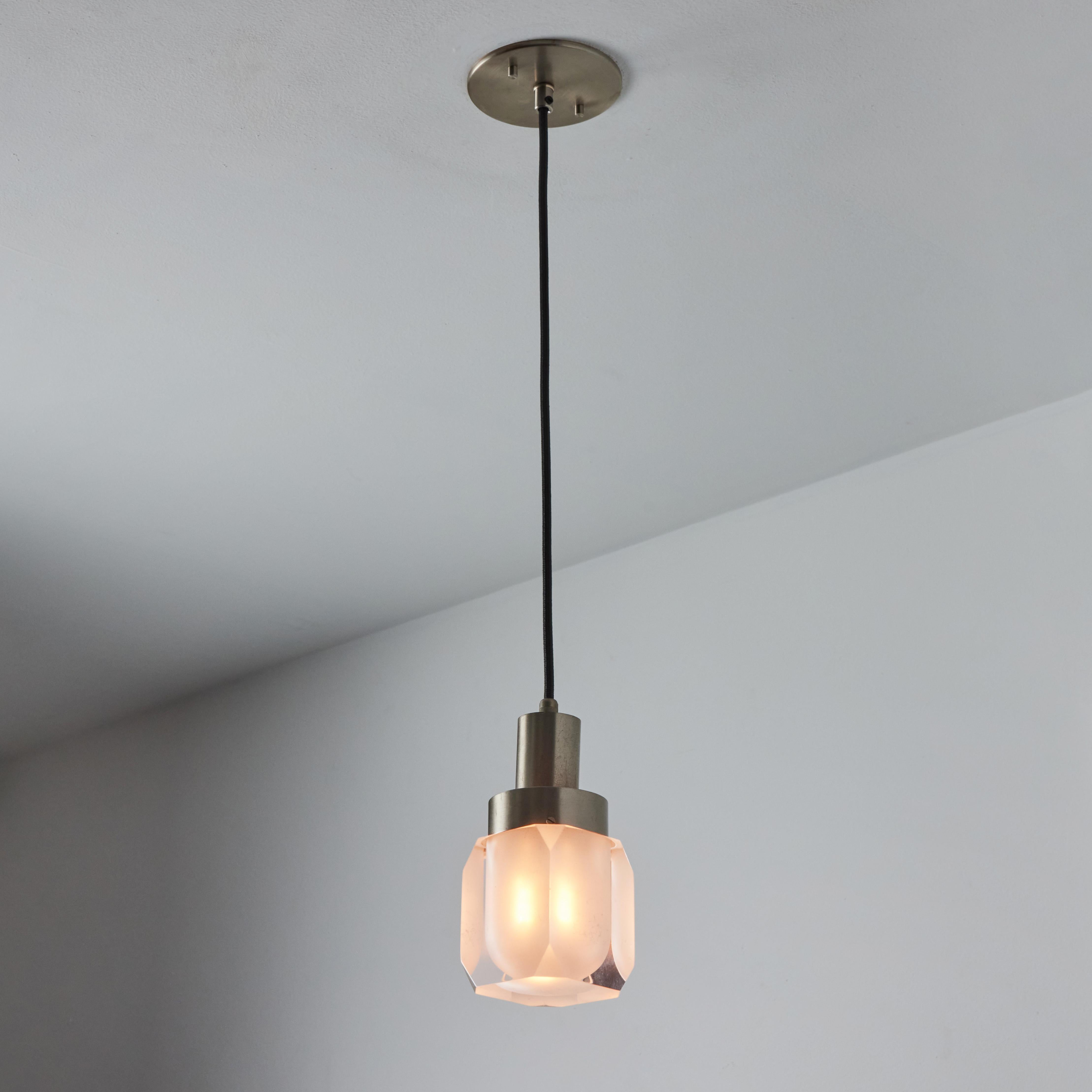 Large 1960s Stilnovo Faceted Diffuser Pendant Lamp For Sale 4