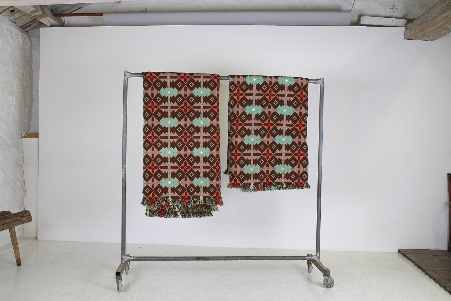 Gran manta tapiz vintage de los años 60 de pura lana galesa en marrón otoñal y verde en venta 4
