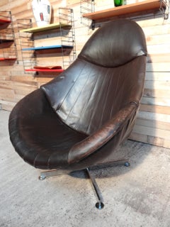 Large 1960's Vintage Retro Dark brown Rohe Noorwolde Leather egg chair
