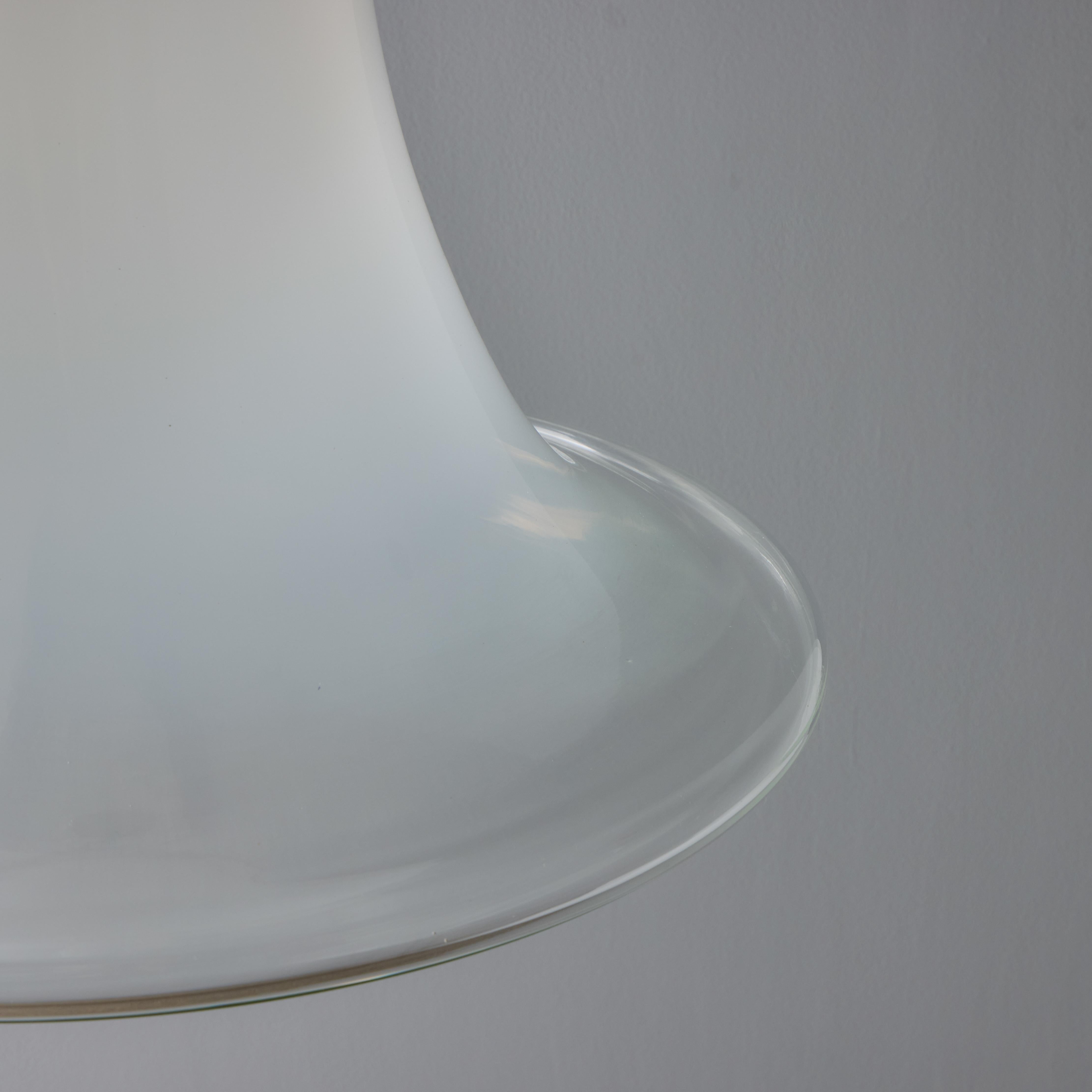 Grande lampada a sospensione in vetro soffiato di Murano Vistosi Modello #L261 