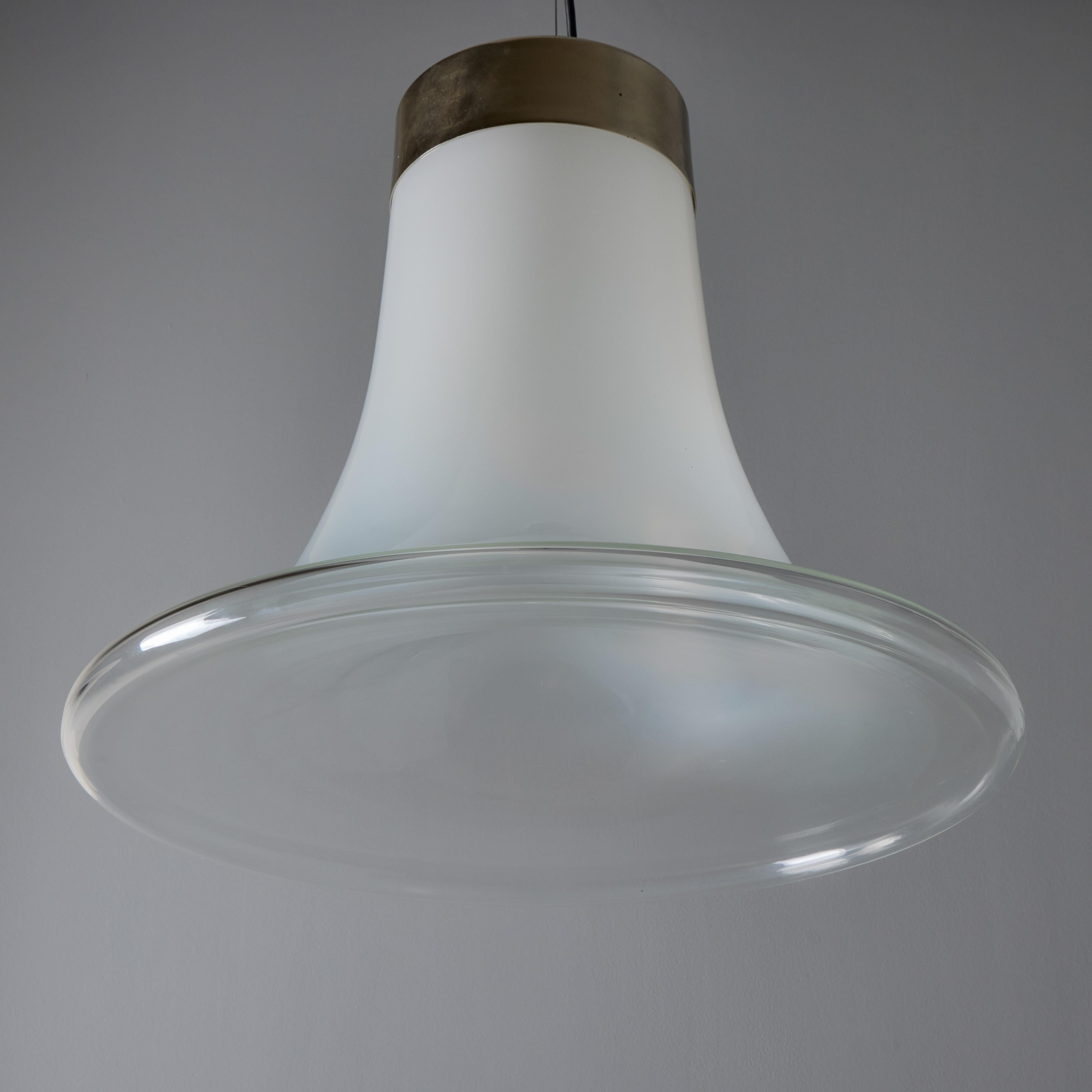 Grande lampada a sospensione in vetro soffiato di Murano Vistosi Modello #L261 