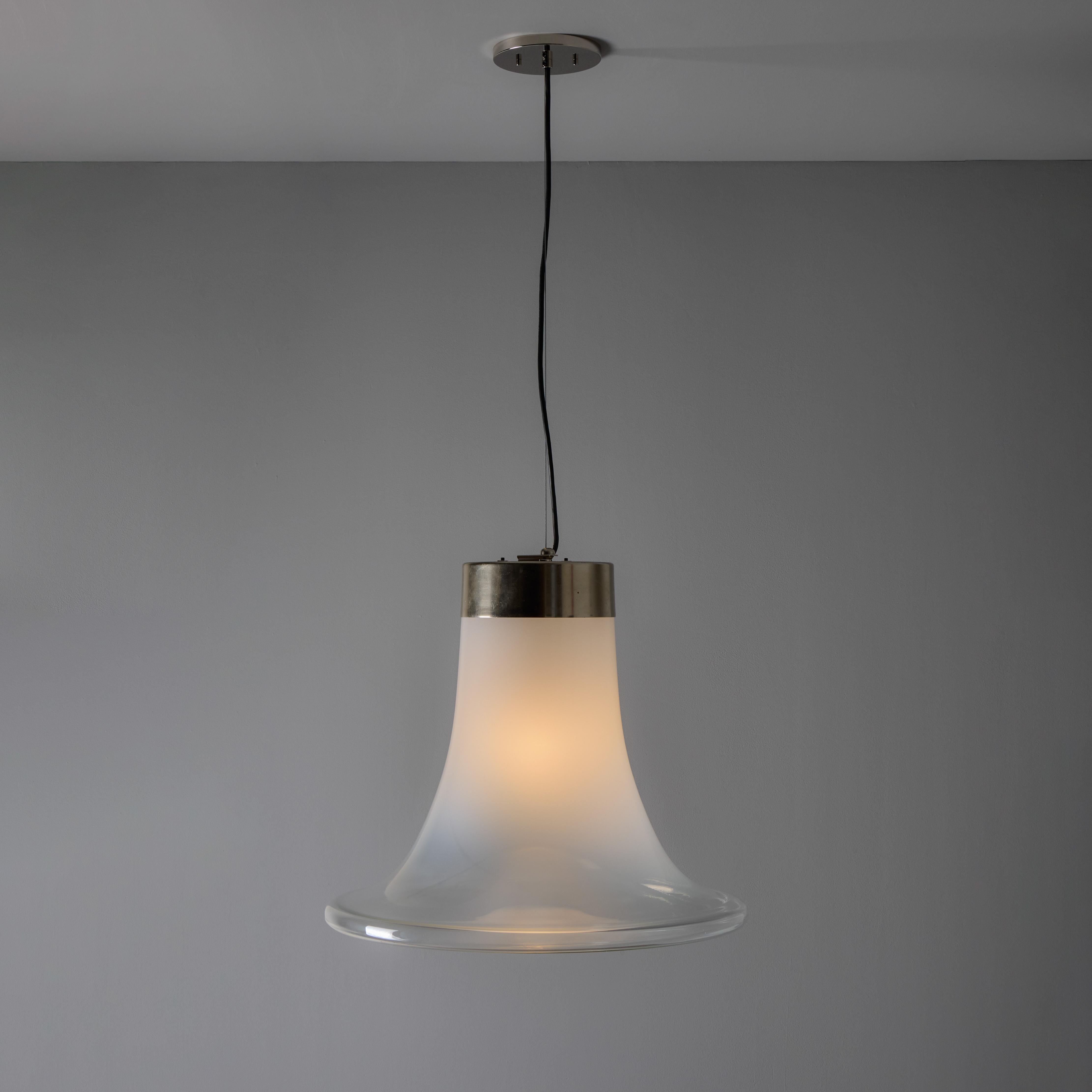Grande lampada a sospensione in vetro soffiato di Murano Vistosi Modello #L261 
