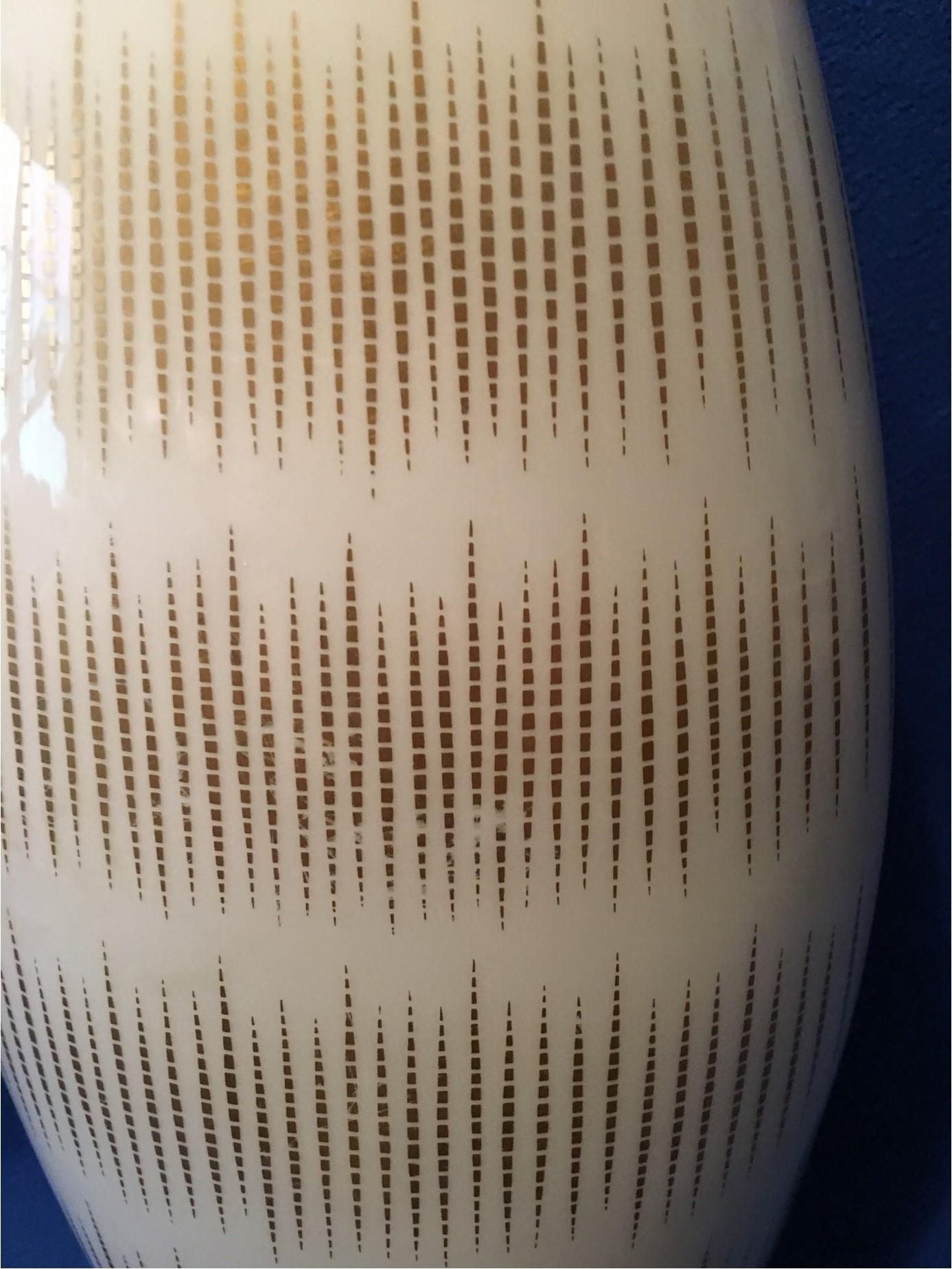 Large 1960s White Vase with Gold Stripes by Thomas of Rosenthal, Germany In Good Condition For Sale In Frisco, TX