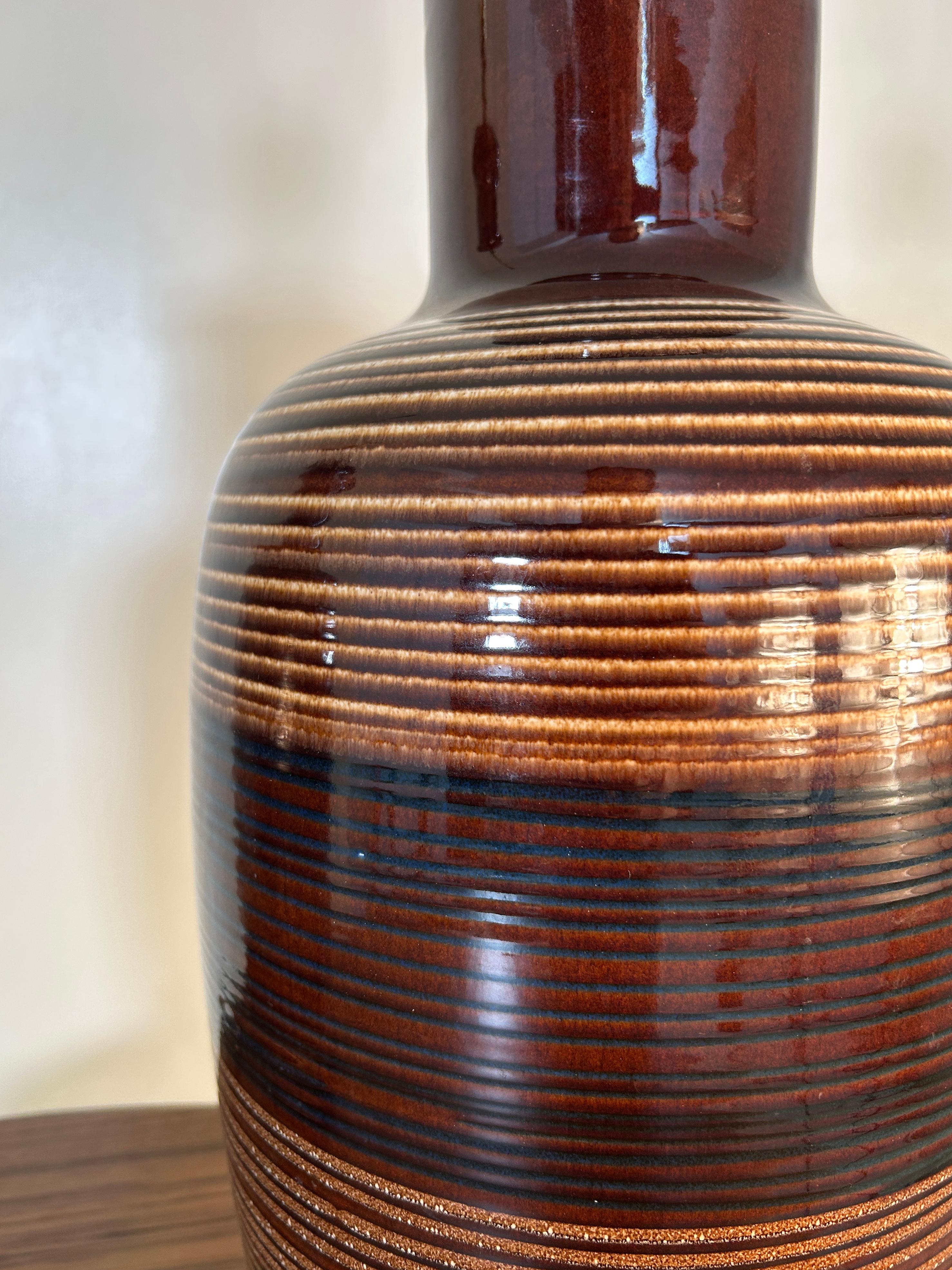 Large 1970's Brown Ceramic Lamps In Good Condition For Sale In South Charleston, WV