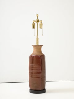 Lámpara grande de California Pottery de los años 70 del artista ceramista Brent Bennett