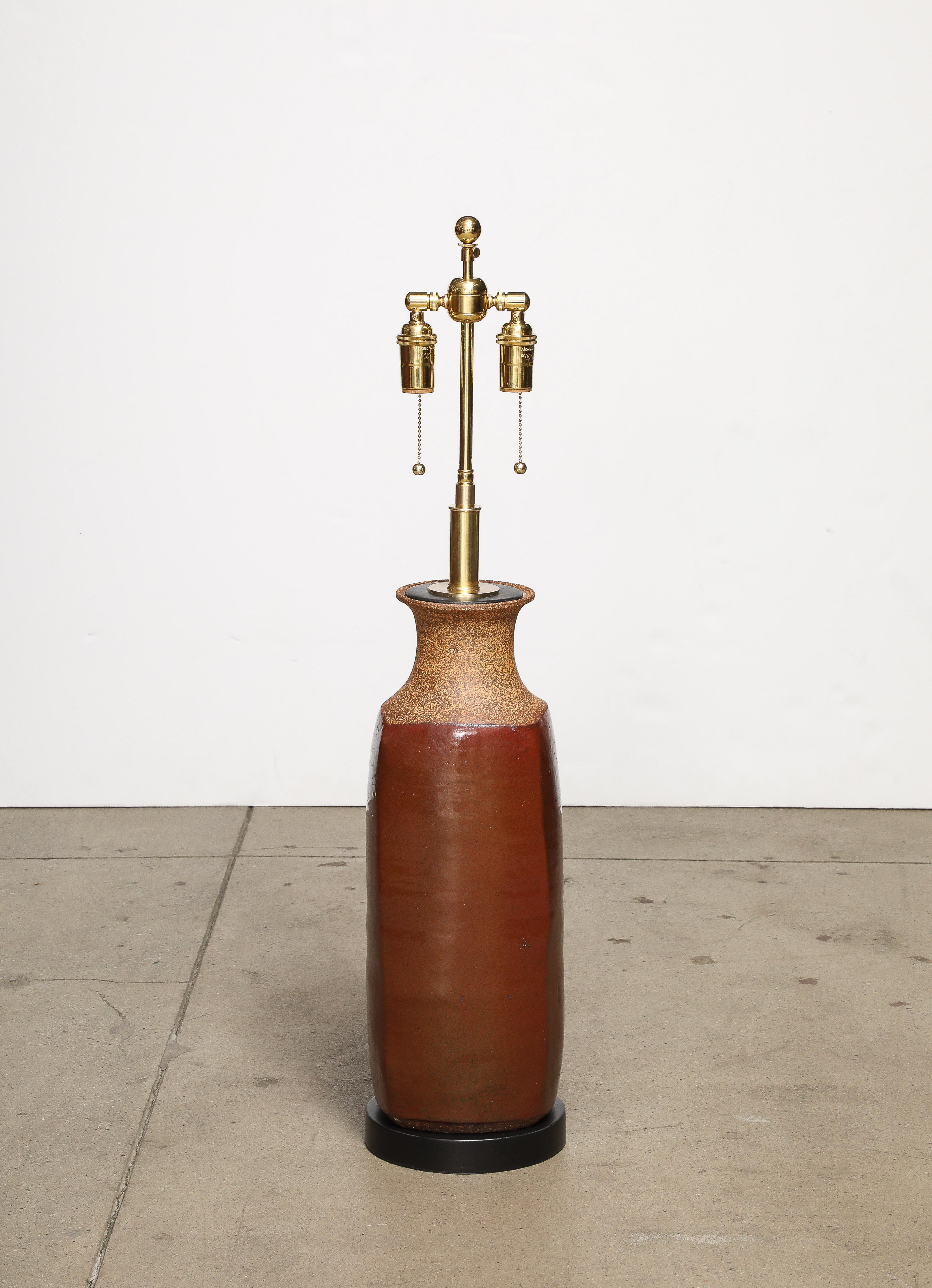 Organique Grande lampe en poterie californienne des années 1970 par l'artiste céramiste The Brent Bennetts en vente