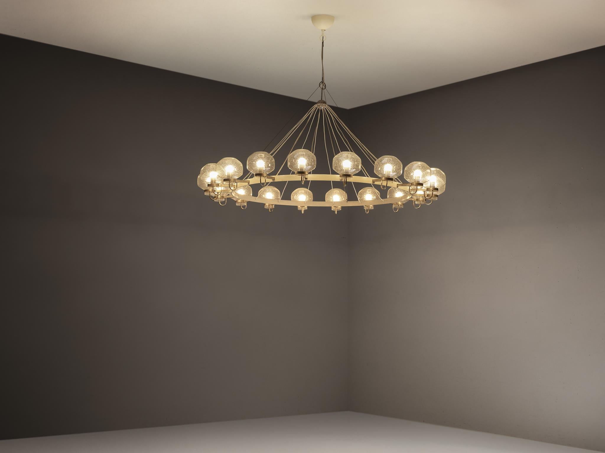 Large 1970s Chandelier in Silver-Colored Metal & Blown Glass 232cm/91.34in. For Sale 5