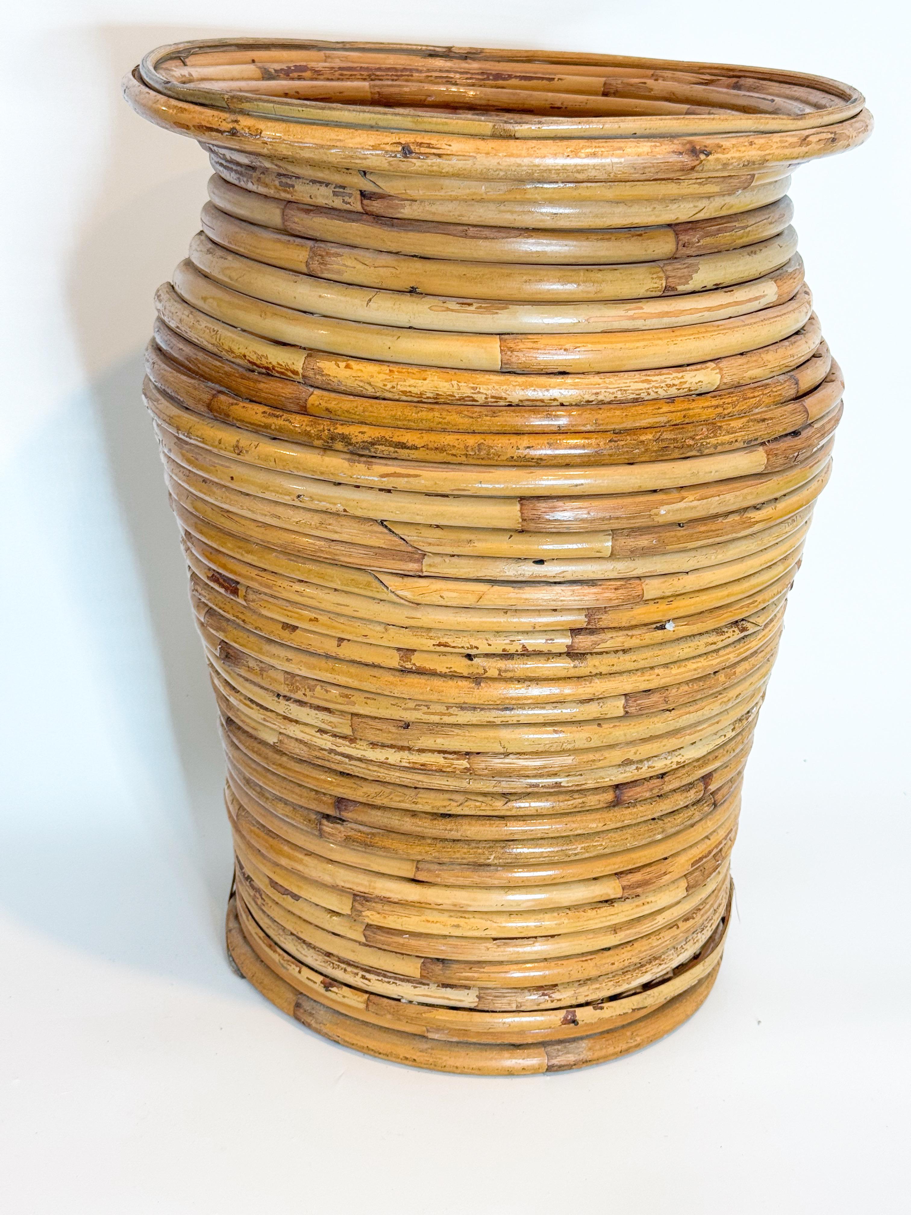 Large 1970s Coiled Pencil Reed Rattan Bamboo Floor Planter or Vase in vendita 1