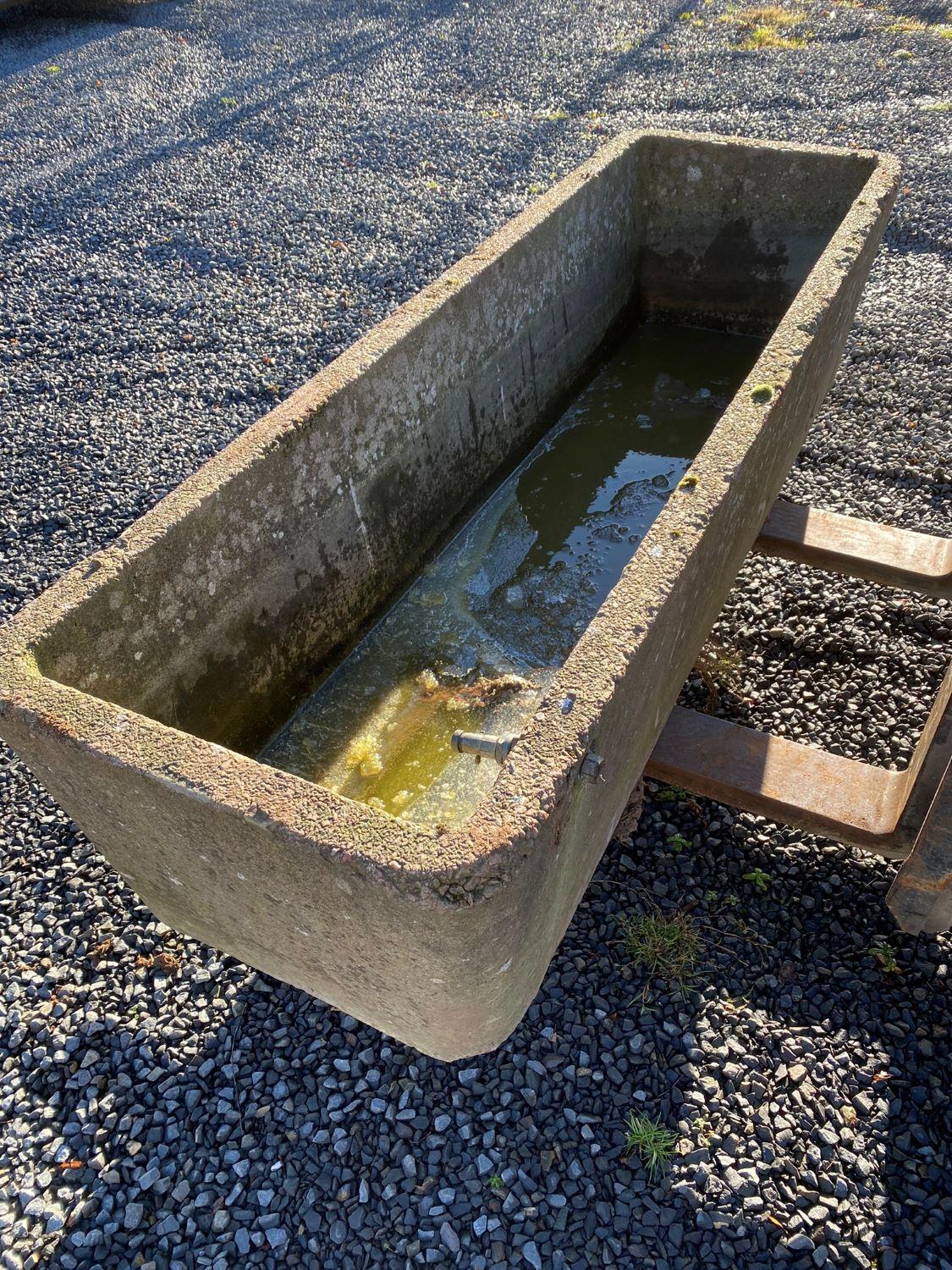 English Large 1970s Concrete Garden Planter Water Trough 2m Long For Sale