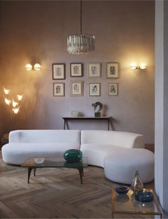 Grande divano italiano curvo degli anni '70 in bouclé color crema