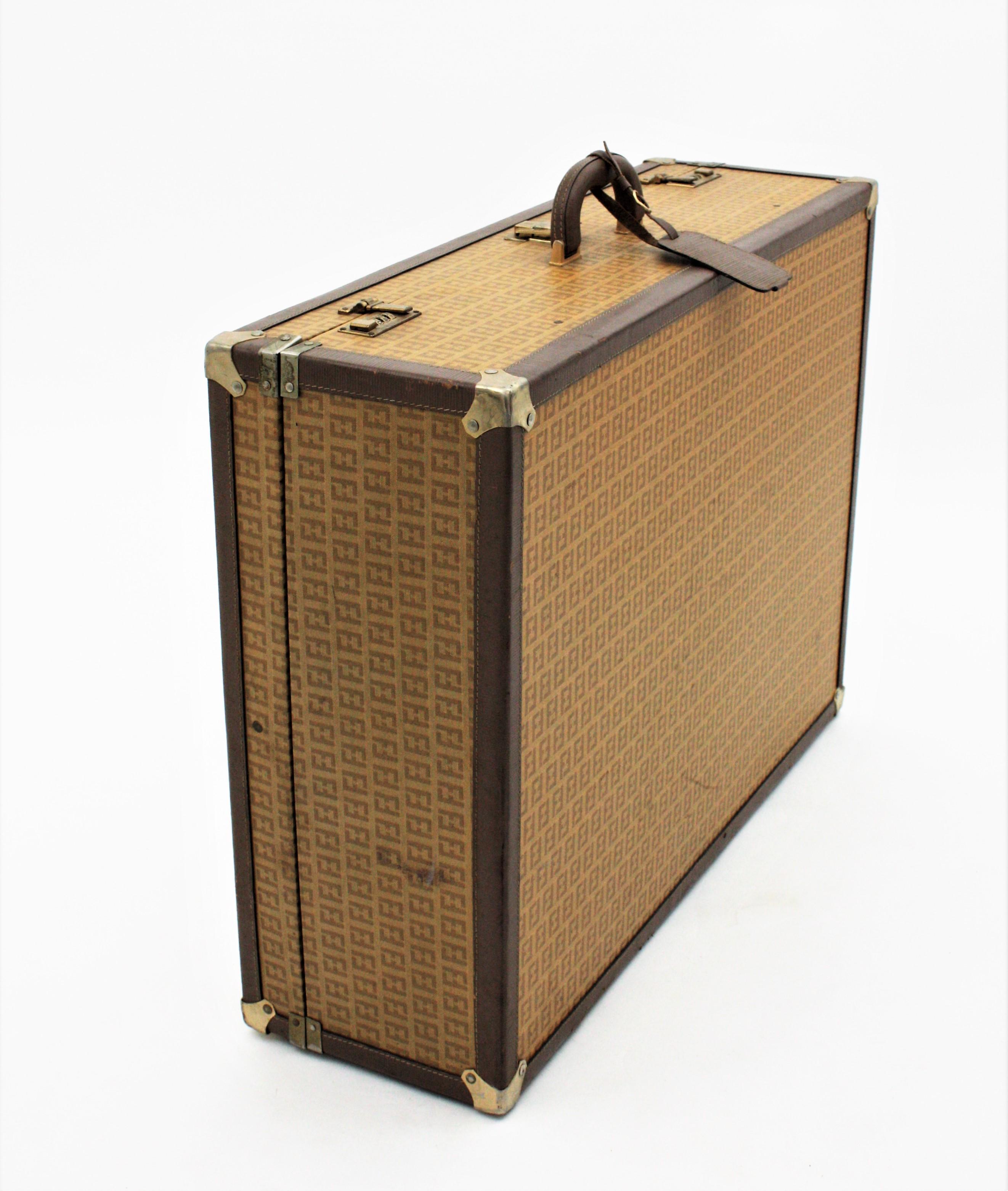 Fendi Vintage Hard Suitcase / Luxury Trunk, Zucca-Muster, 1970er Jahre im Angebot 1