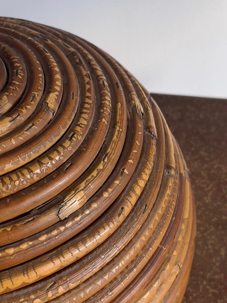 Gran lámpara de sobremesa Gabriella Crespi de los años 70, de ratán y latón. en venta 2