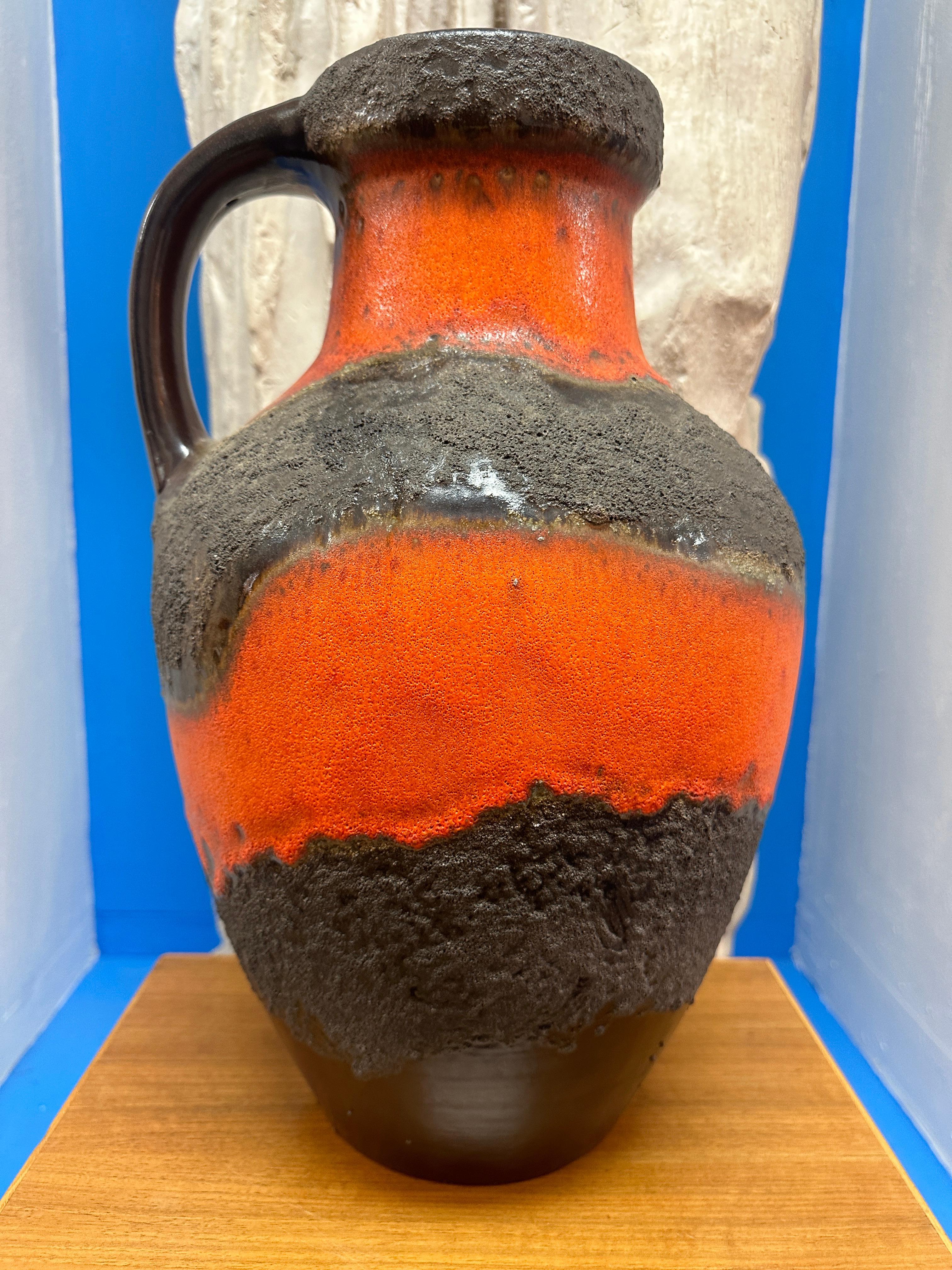Grande vaso tedesco Carstens Toennishof degli anni '70, marrone e arancione, non smaltato, a forma di brocca in lava grassa in vendita 4